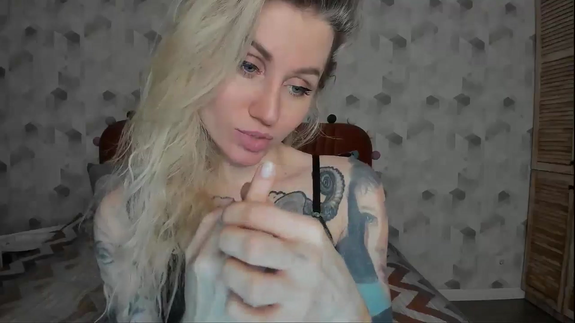 Gallery image thumbnail from Alexa_Smithhh's myfreecams stream on, 01/13/2025, 20:39 image 8 of 20