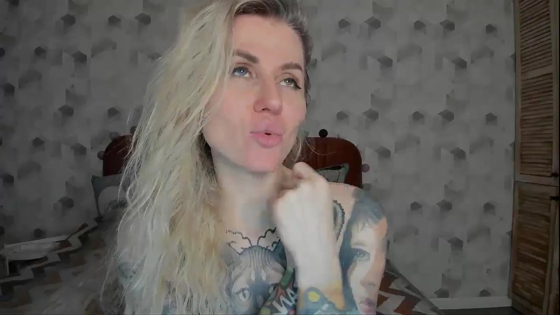Gallery image thumbnail from Alexa_Smithhh's myfreecams stream on, 01/13/2025, 20:39 image 6 of 20