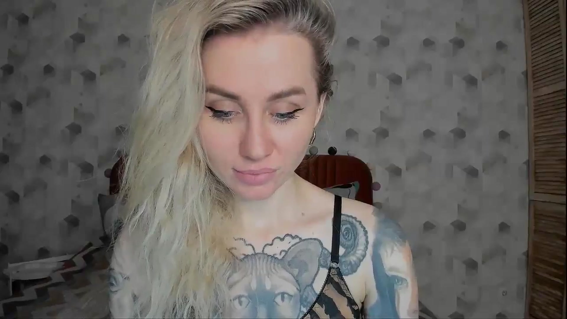 Gallery image thumbnail from Alexa_Smithhh's myfreecams stream on, 01/13/2025, 20:39 image 2 of 20
