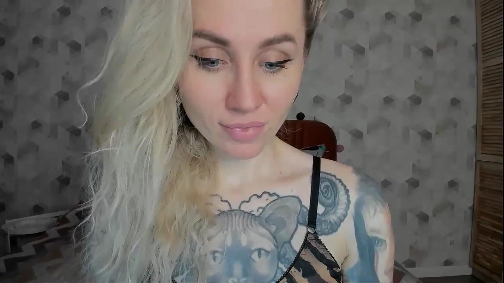 Gallery image thumbnail from Alexa_Smithhh's myfreecams stream on, 01/13/2025, 20:39 image 13 of 20