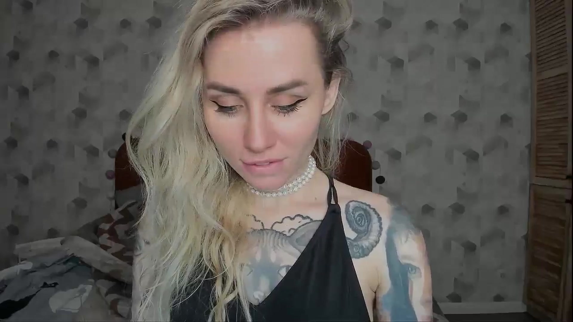 Gallery image thumbnail from Alexa_Smithhh's myfreecams stream on, 01/23/2025, 20:22 image 16 of 20