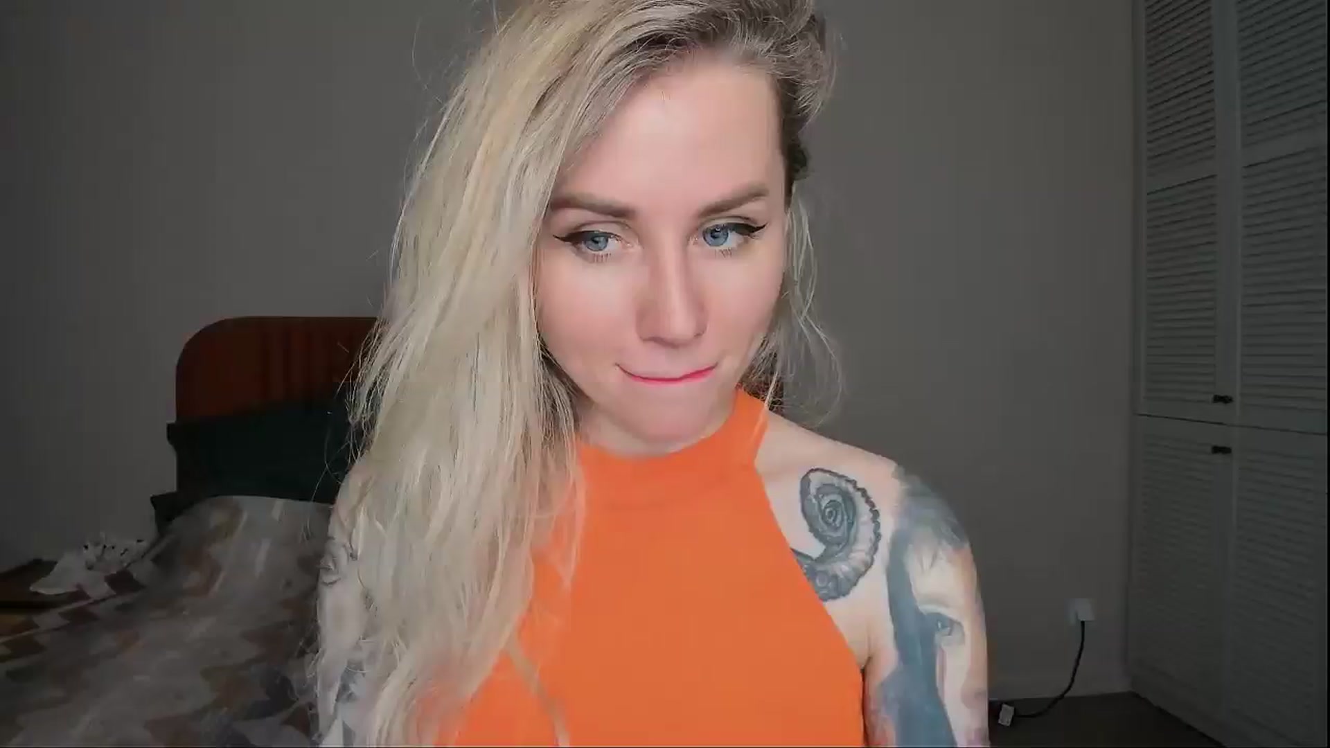 Gallery image thumbnail from Alexa_Smithhh's myfreecams stream on, 02/05/2025, 19:00 image 13 of 20