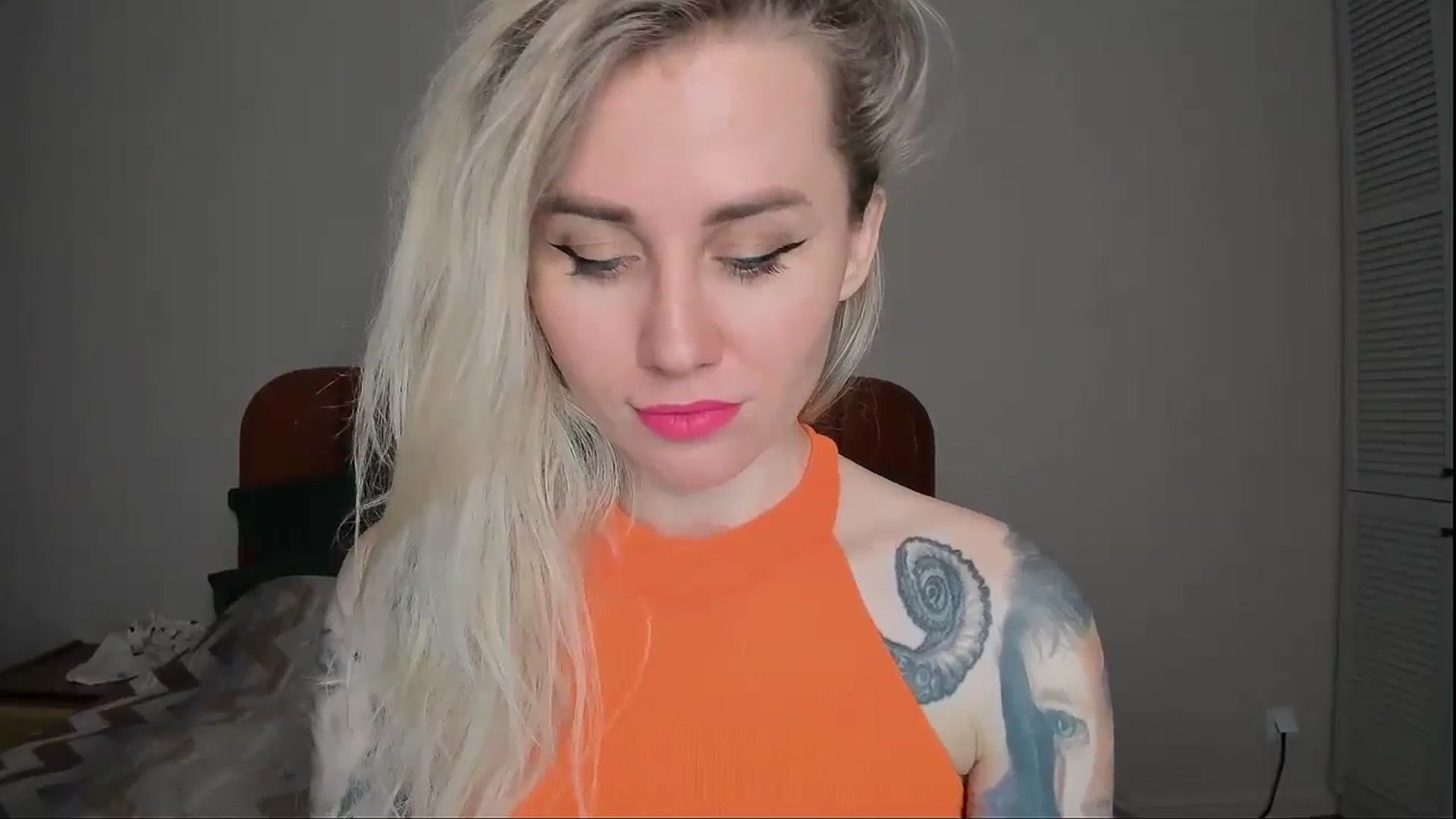 Gallery image thumbnail from Alexa_Smithhh's myfreecams stream on, 02/05/2025, 20:51 image 2 of 20