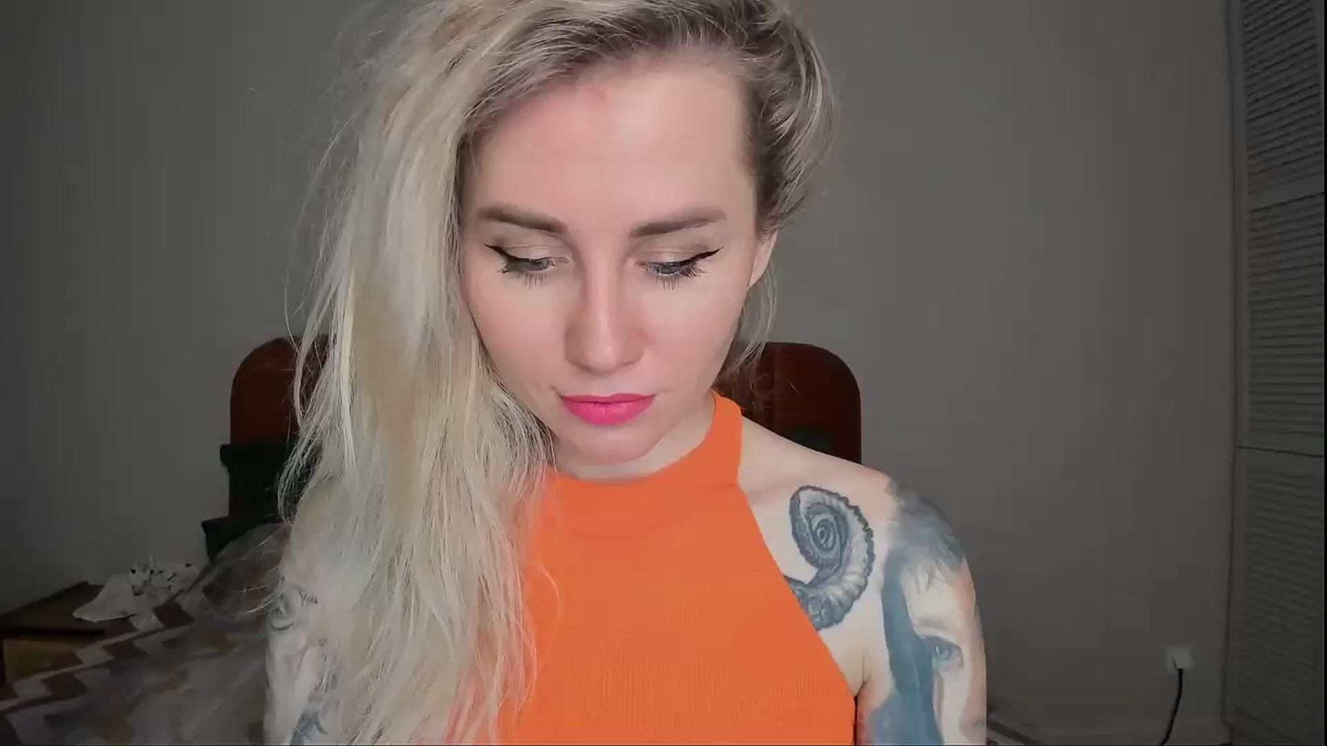 Gallery image thumbnail from Alexa_Smithhh's myfreecams stream on, 02/05/2025, 20:51 image 6 of 20