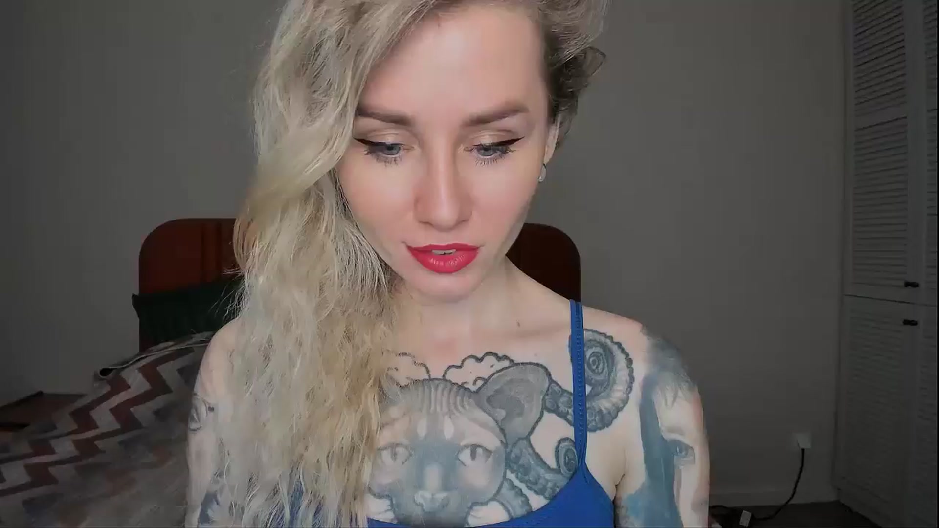 Gallery image thumbnail from Alexa_Smithhh's myfreecams stream on, 02/06/2025, 19:37 image 17 of 20