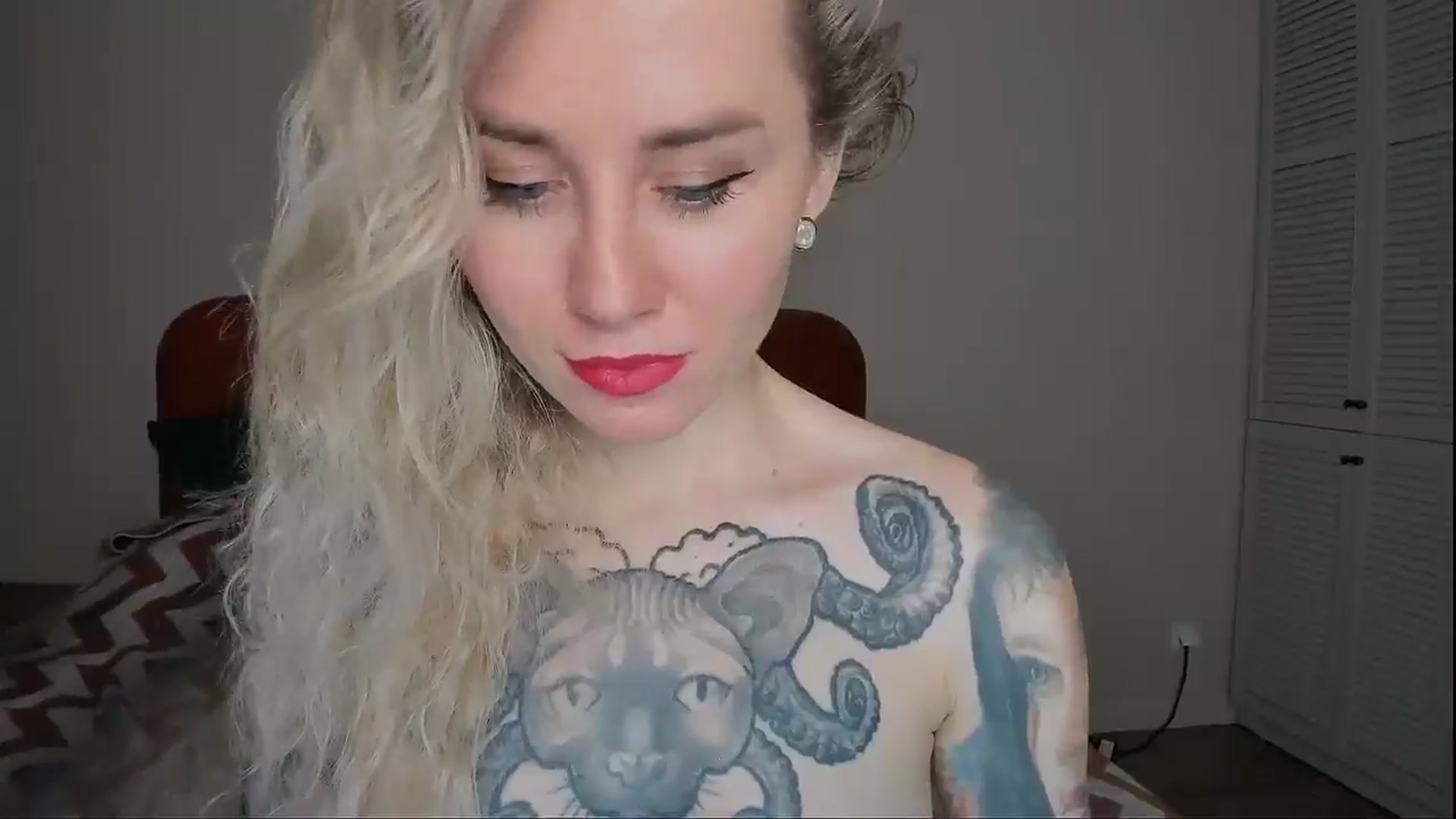 Gallery image thumbnail from Alexa_Smithhh's myfreecams stream on, 02/06/2025, 20:47 image 20 of 20