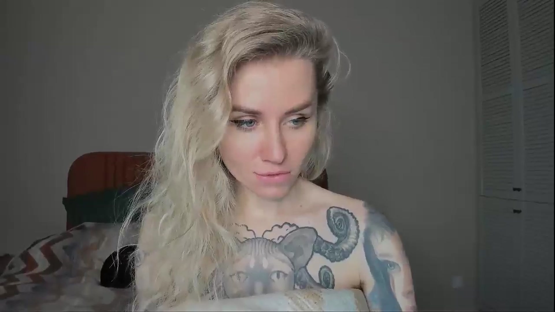 Gallery image thumbnail from Alexa_Smithhh's myfreecams stream on, 02/07/2025, 20:56 image 18 of 20