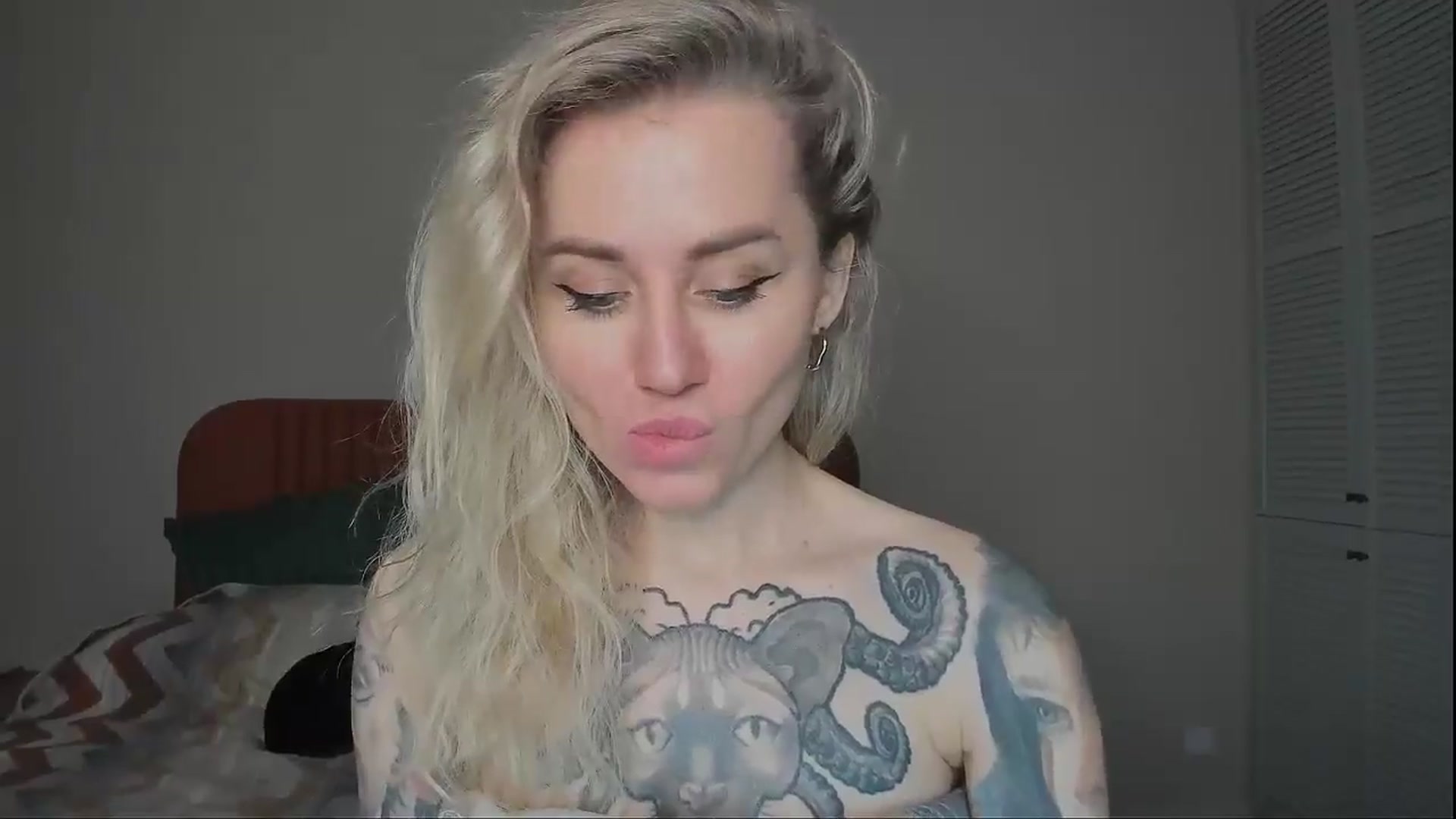 Gallery image thumbnail from Alexa_Smithhh's myfreecams stream on, 02/07/2025, 20:56 image 10 of 20