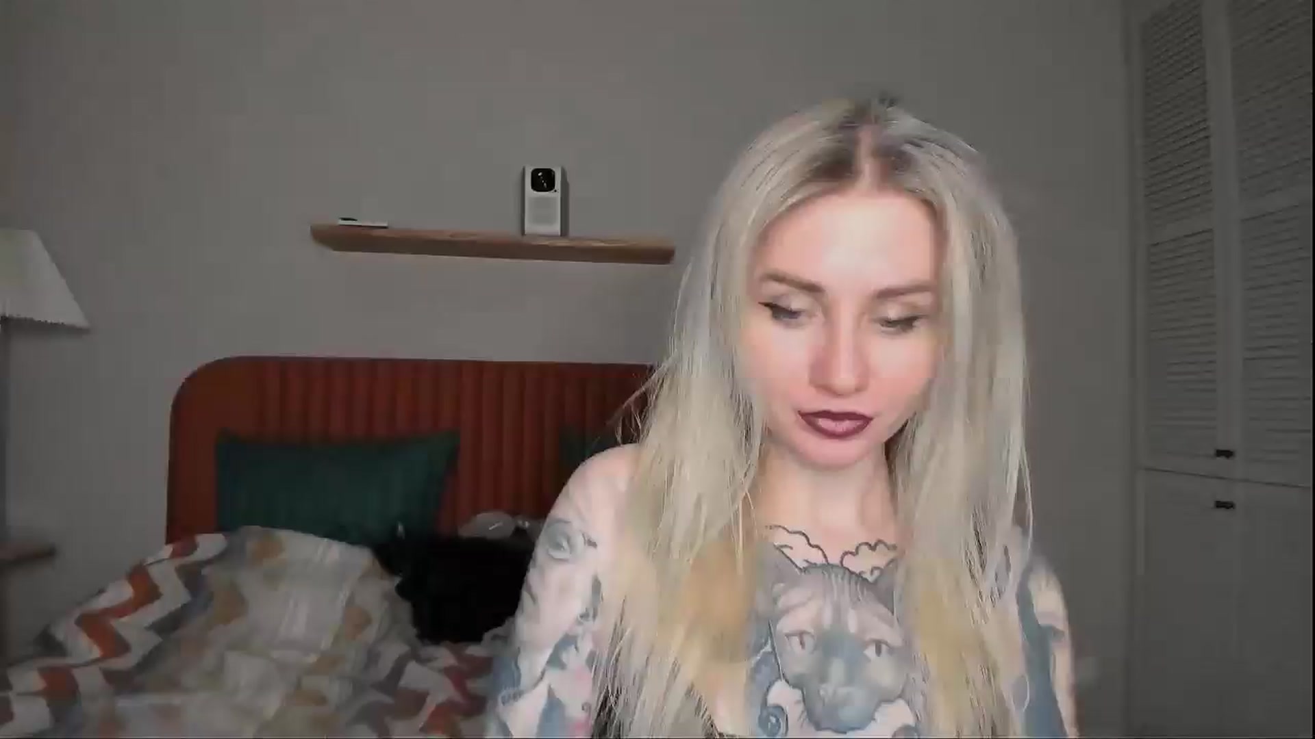Gallery image thumbnail from Alexa_Smithhh's myfreecams stream on, 02/25/2025, 19:19 image 17 of 20