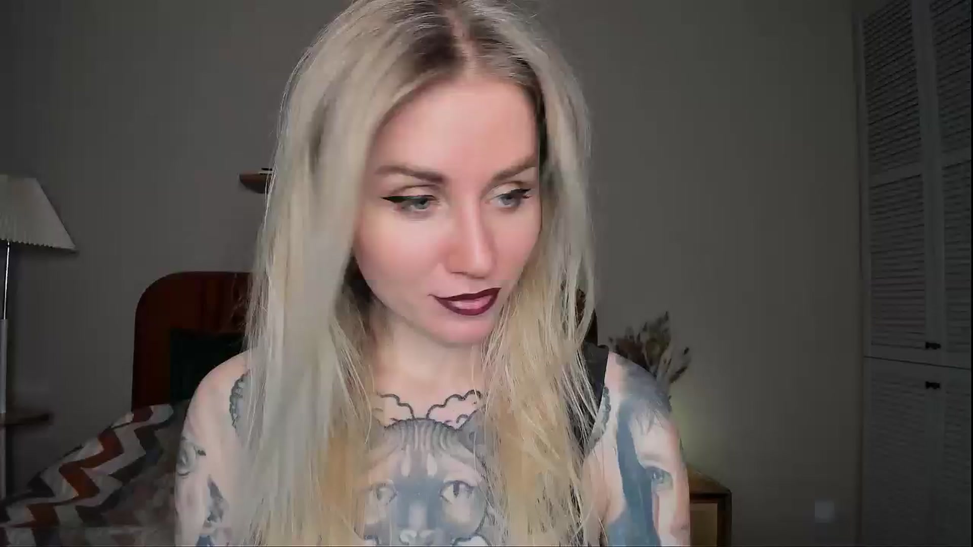Gallery image thumbnail from Alexa_Smithhh's myfreecams stream on, 02/25/2025, 19:19 image 15 of 20