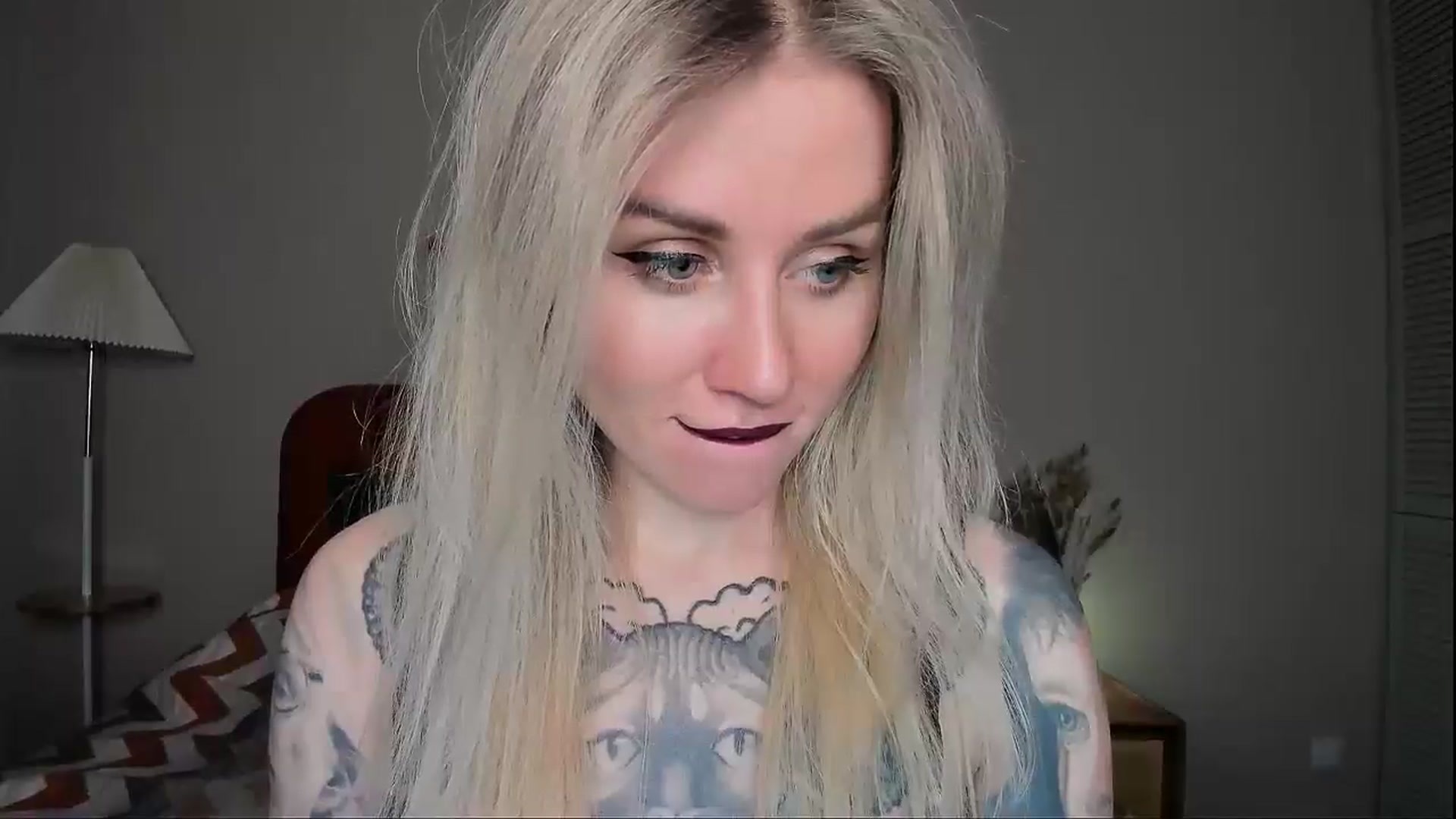 Gallery image thumbnail from Alexa_Smithhh's myfreecams stream on, 02/25/2025, 20:27 image 3 of 20