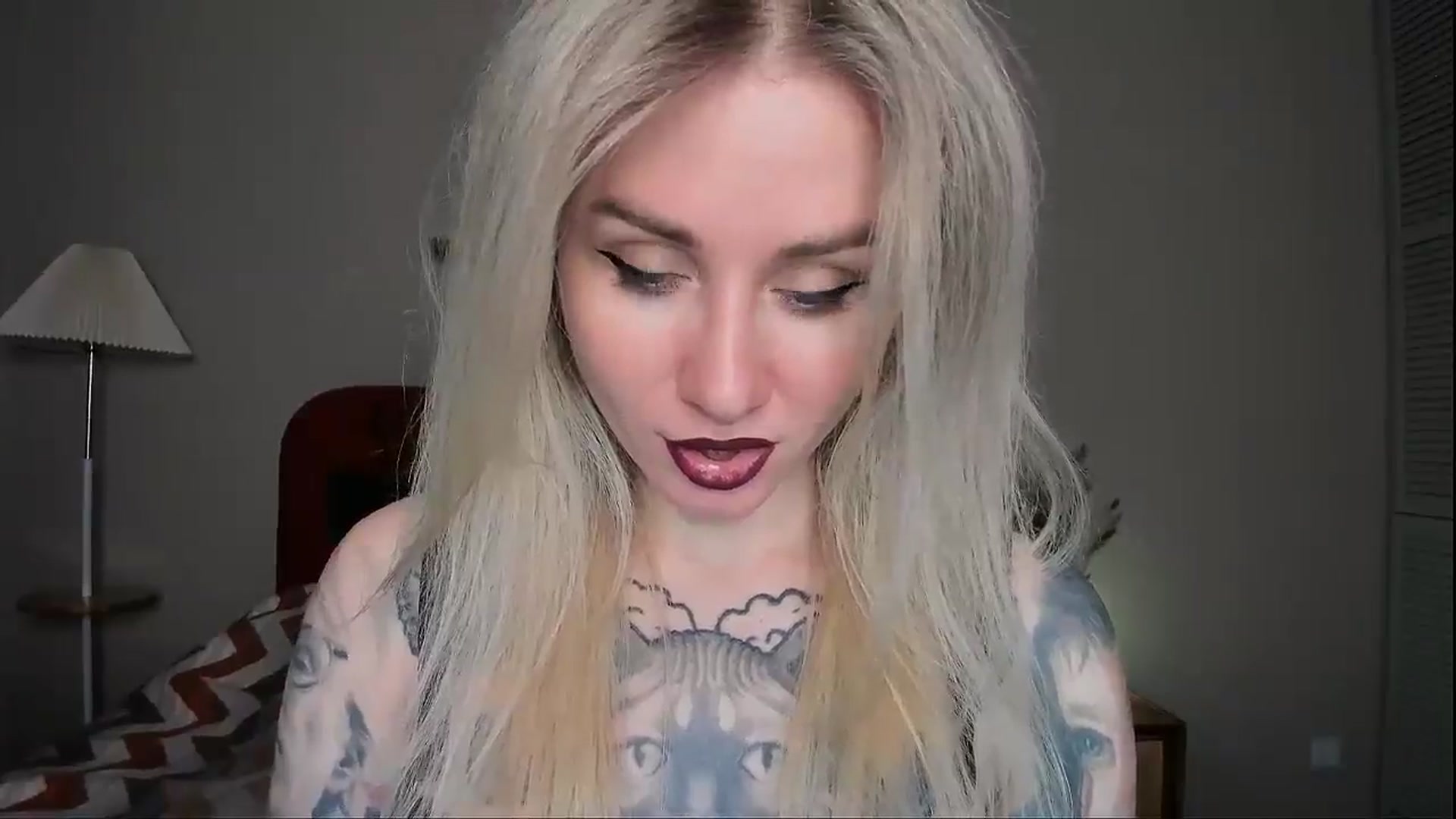 Gallery image thumbnail from Alexa_Smithhh's myfreecams stream on, 02/25/2025, 20:27 image 4 of 20