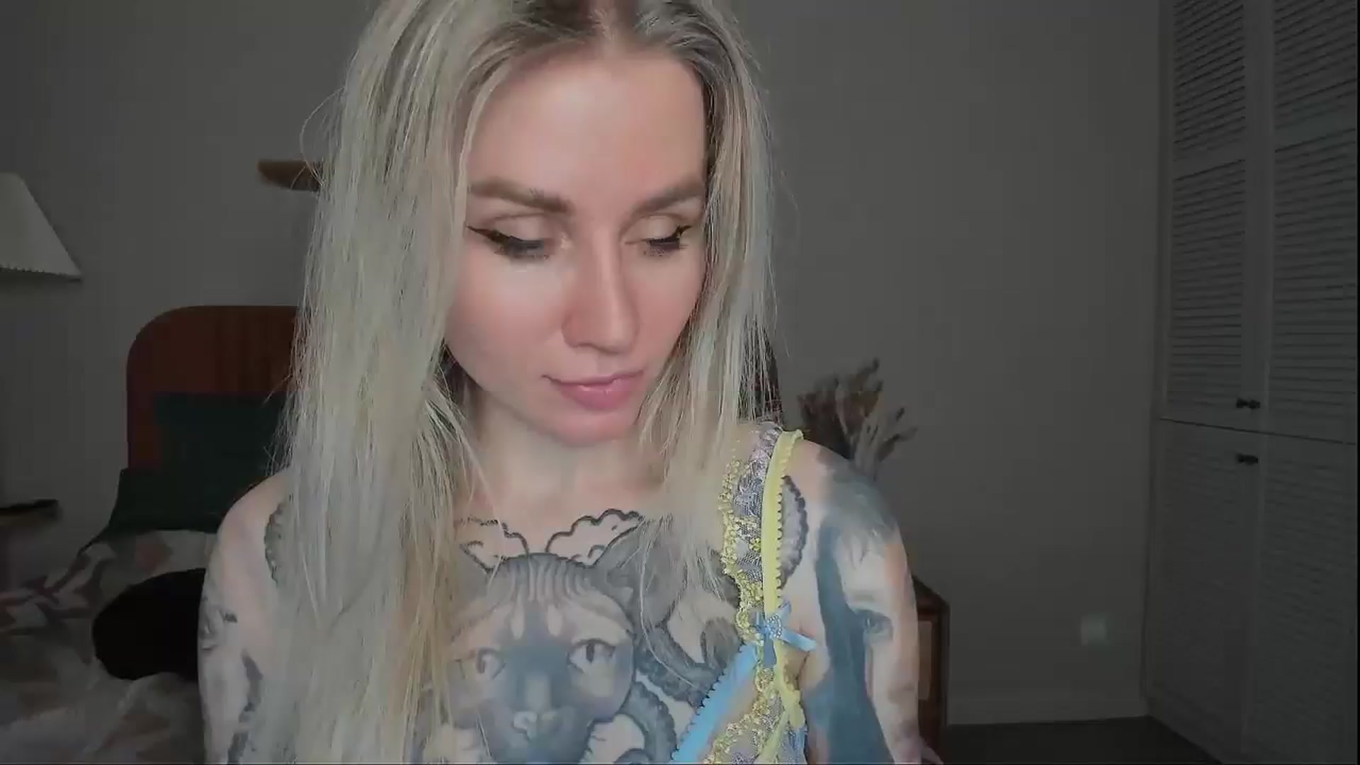 Gallery image thumbnail from Alexa_Smithhh's myfreecams stream on, 02/26/2025, 20:50 image 17 of 20