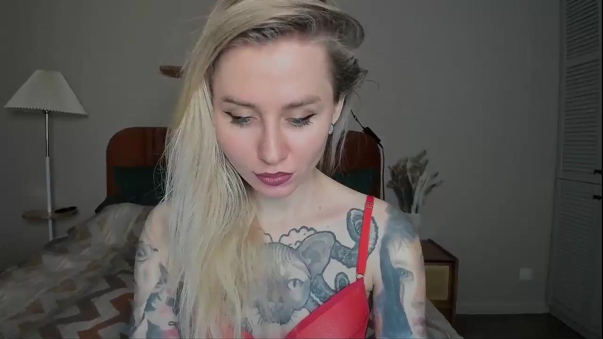Gallery image thumbnail from Alexa_Smithhh's myfreecams stream on, 02/27/2025, 20:10 image 19 of 20