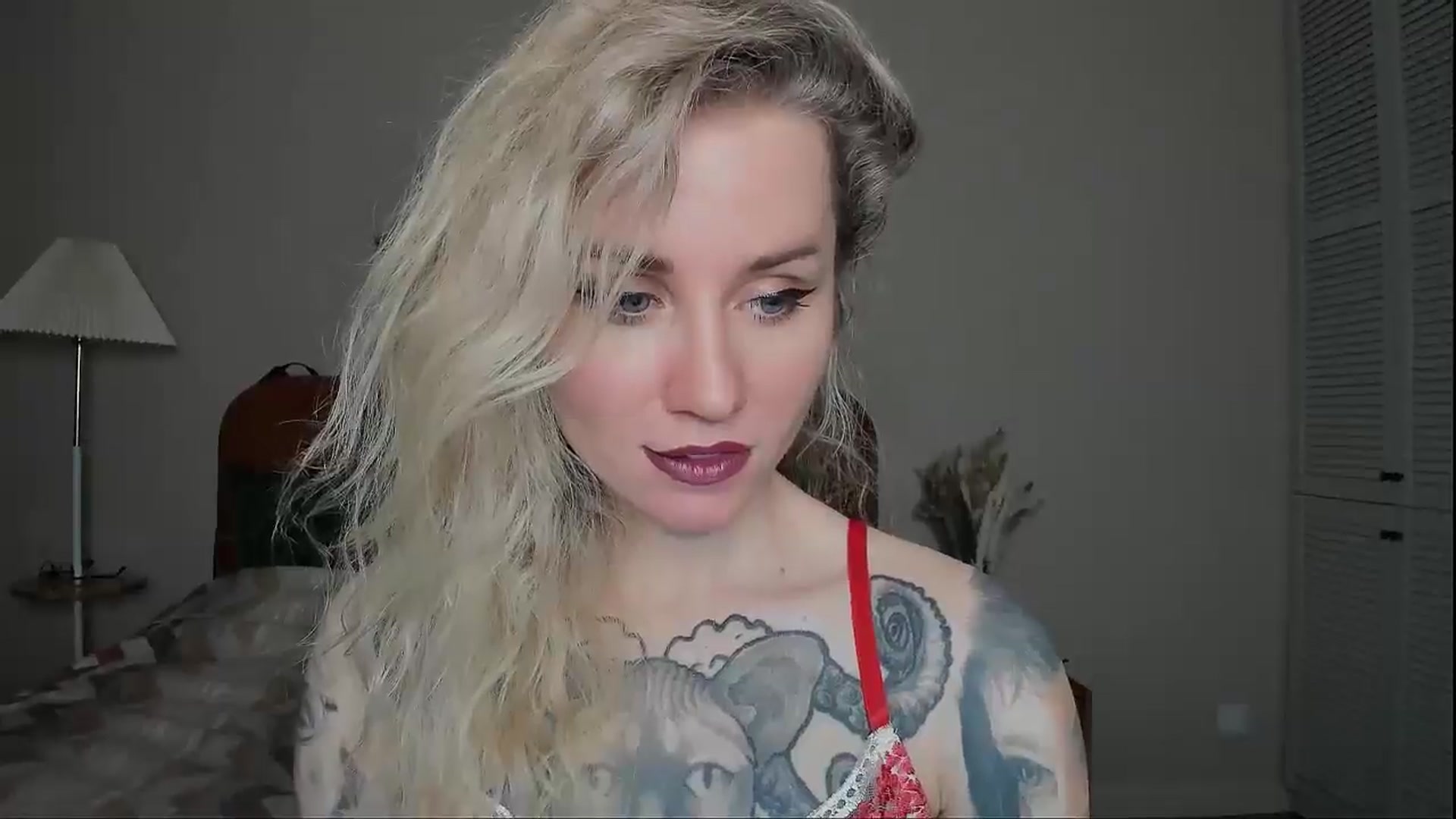 Gallery image thumbnail from Alexa_Smithhh's myfreecams stream on, 03/03/2025, 19:29 image 18 of 20