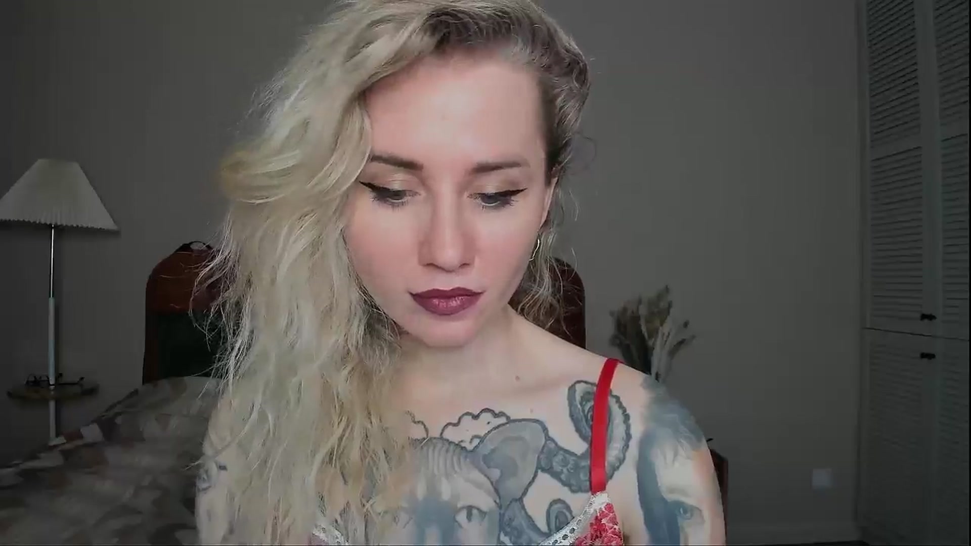 Gallery image thumbnail from Alexa_Smithhh's myfreecams stream on, 03/03/2025, 19:29 image 14 of 20