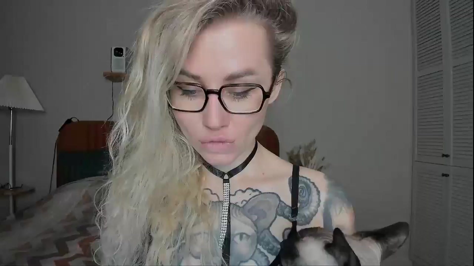Gallery image thumbnail from Alexa_Smithhh's myfreecams stream on, 03/06/2025, 18:52 image 16 of 20