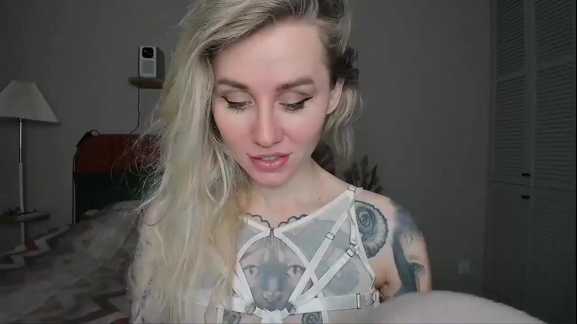 Gallery image thumbnail from Alexa_Smithhh's myfreecams stream on, 03/15/2025, 18:36 image 5 of 20