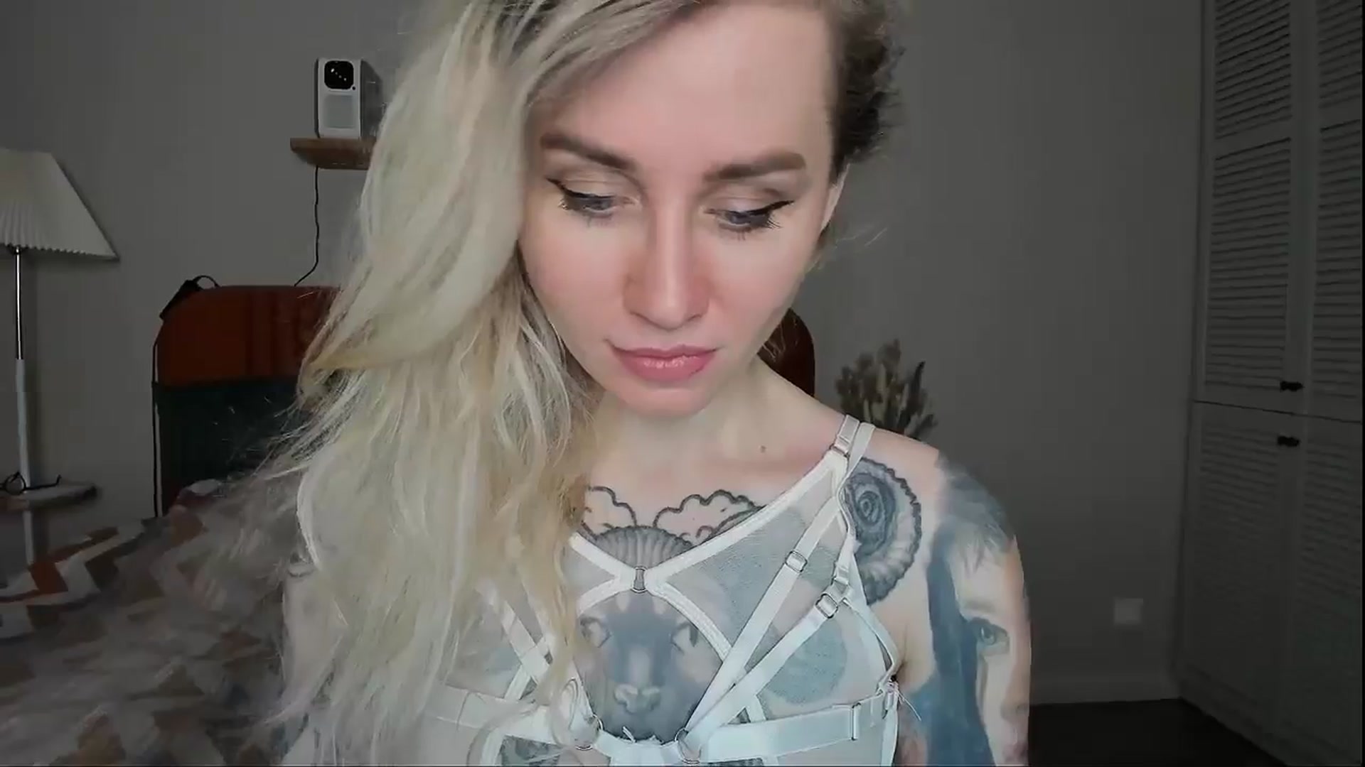 Gallery image thumbnail from Alexa_Smithhh's myfreecams stream on, 03/15/2025, 18:36 image 18 of 20