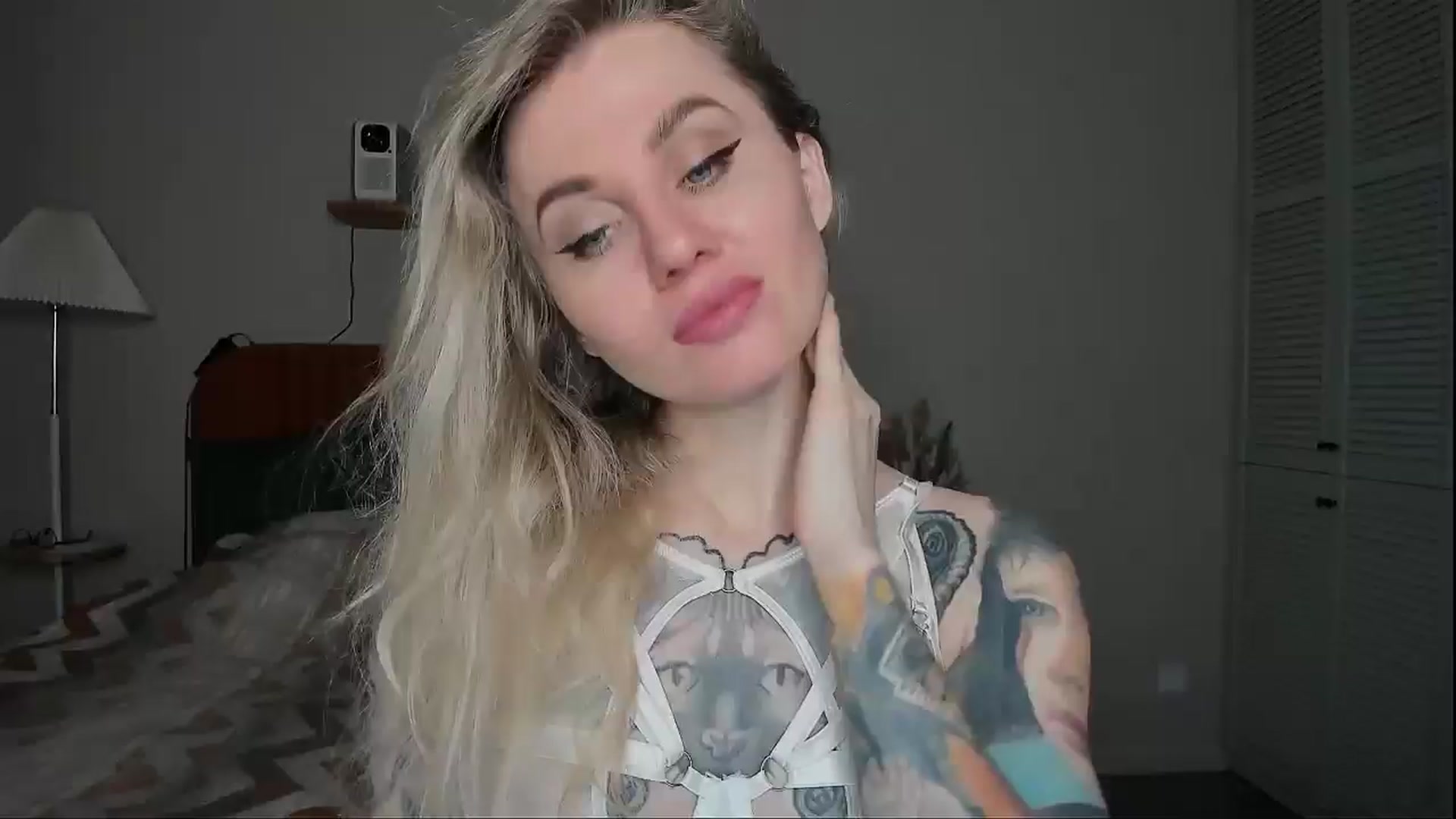 Gallery image thumbnail from Alexa_Smithhh's myfreecams stream on, 03/15/2025, 18:36 image 4 of 20