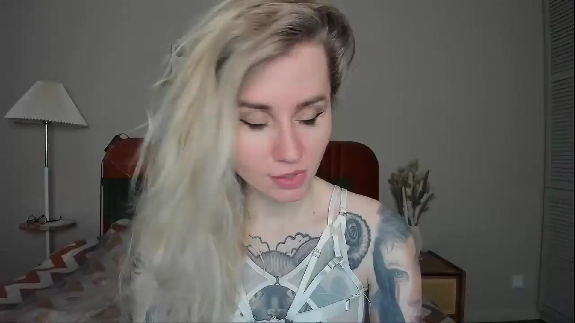 Gallery image thumbnail from Alexa_Smithhh's myfreecams stream on, 03/15/2025, 20:43 image 10 of 20