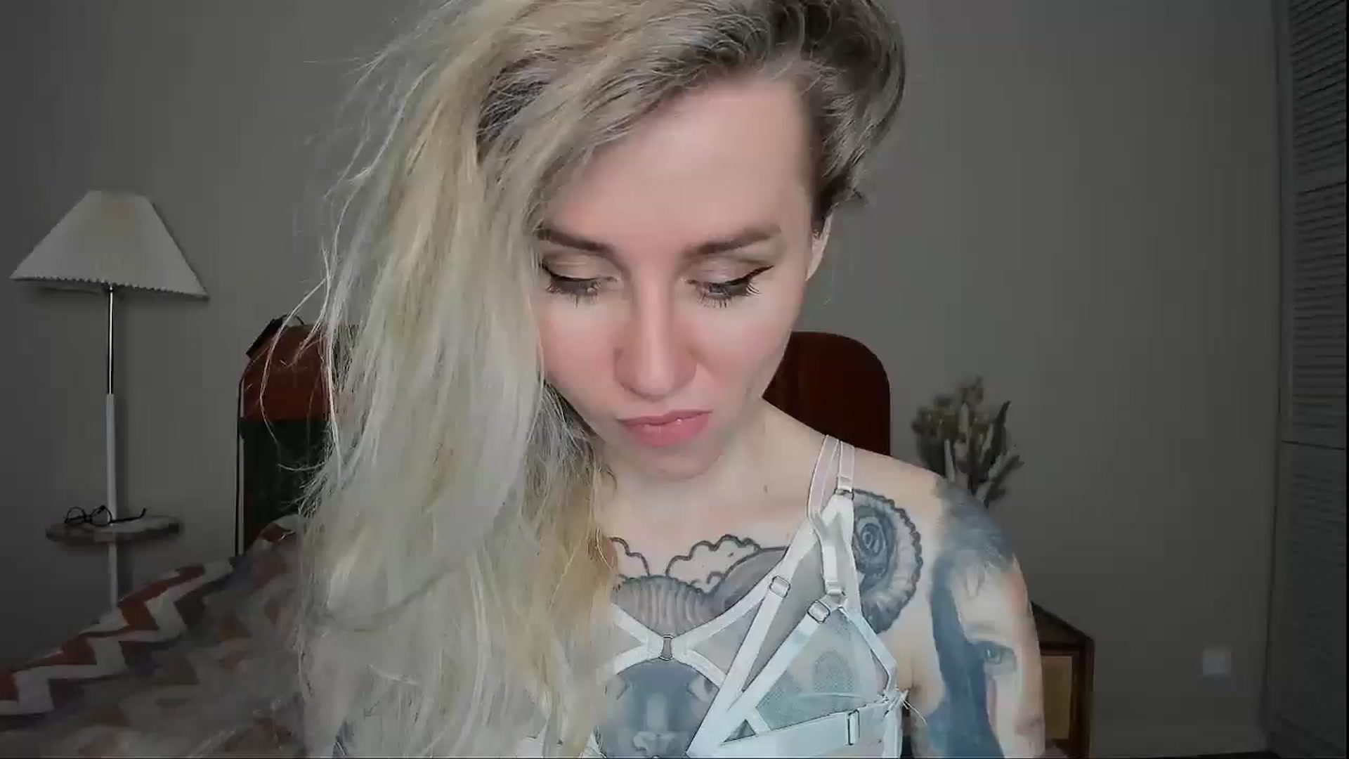 Gallery image thumbnail from Alexa_Smithhh's myfreecams stream on, 03/15/2025, 20:43 image 18 of 20