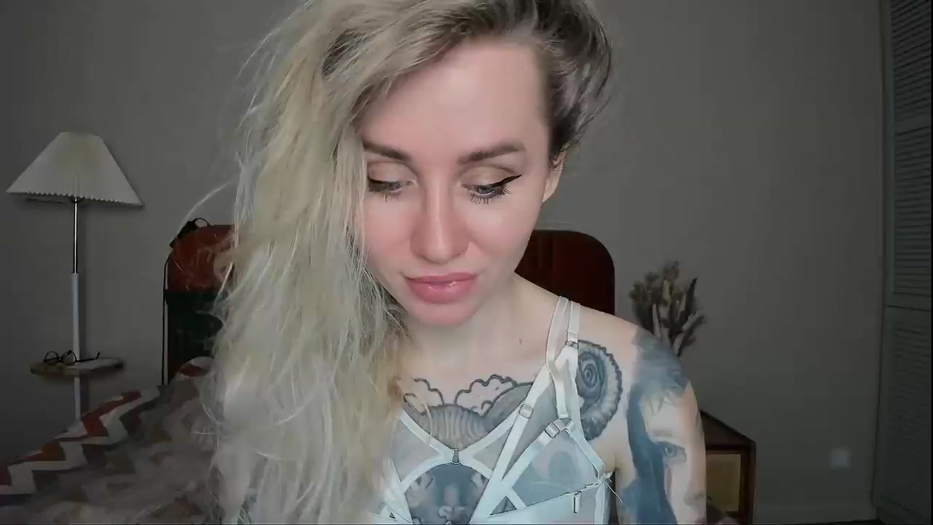 Gallery image thumbnail from Alexa_Smithhh's myfreecams stream on, 03/15/2025, 20:43 image 12 of 20
