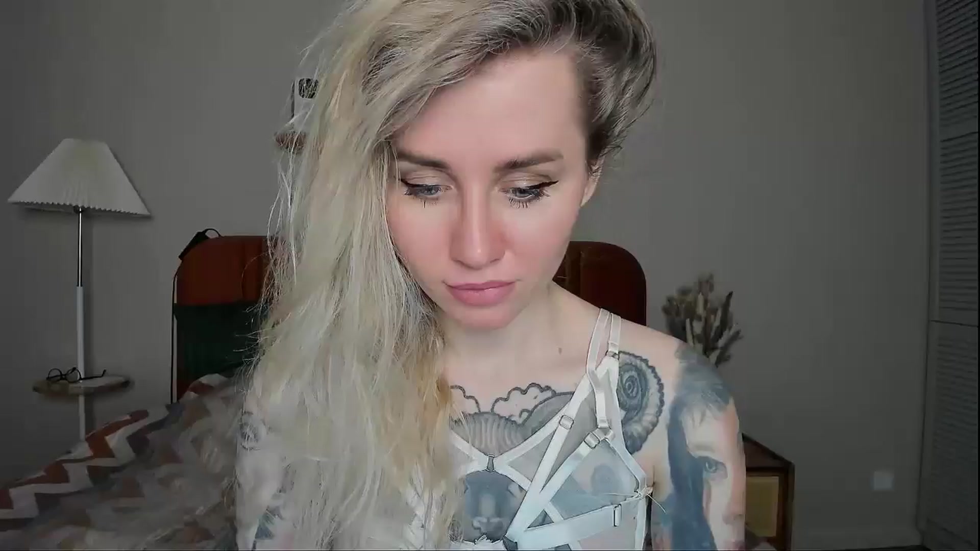 Gallery image thumbnail from Alexa_Smithhh's myfreecams stream on, 03/15/2025, 20:43 image 16 of 20