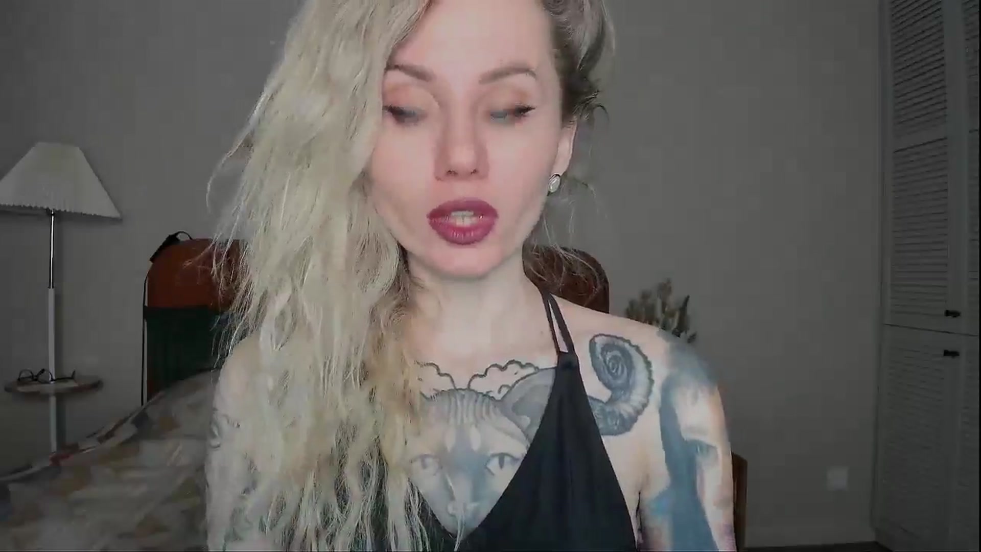 Gallery image thumbnail from Alexa_Smithhh's myfreecams stream on, 03/16/2025, 18:32 image 6 of 20