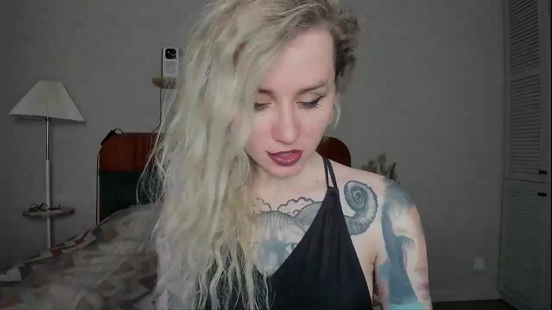 Gallery image thumbnail from Alexa_Smithhh's myfreecams stream on, 03/16/2025, 18:32 image 14 of 20