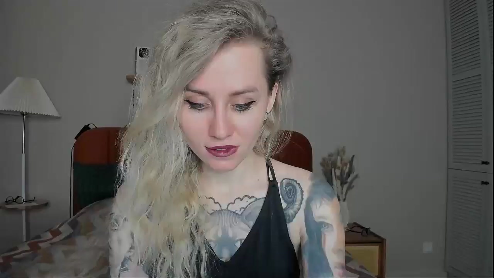 Gallery image thumbnail from Alexa_Smithhh's myfreecams stream on, 03/16/2025, 19:02 image 12 of 20