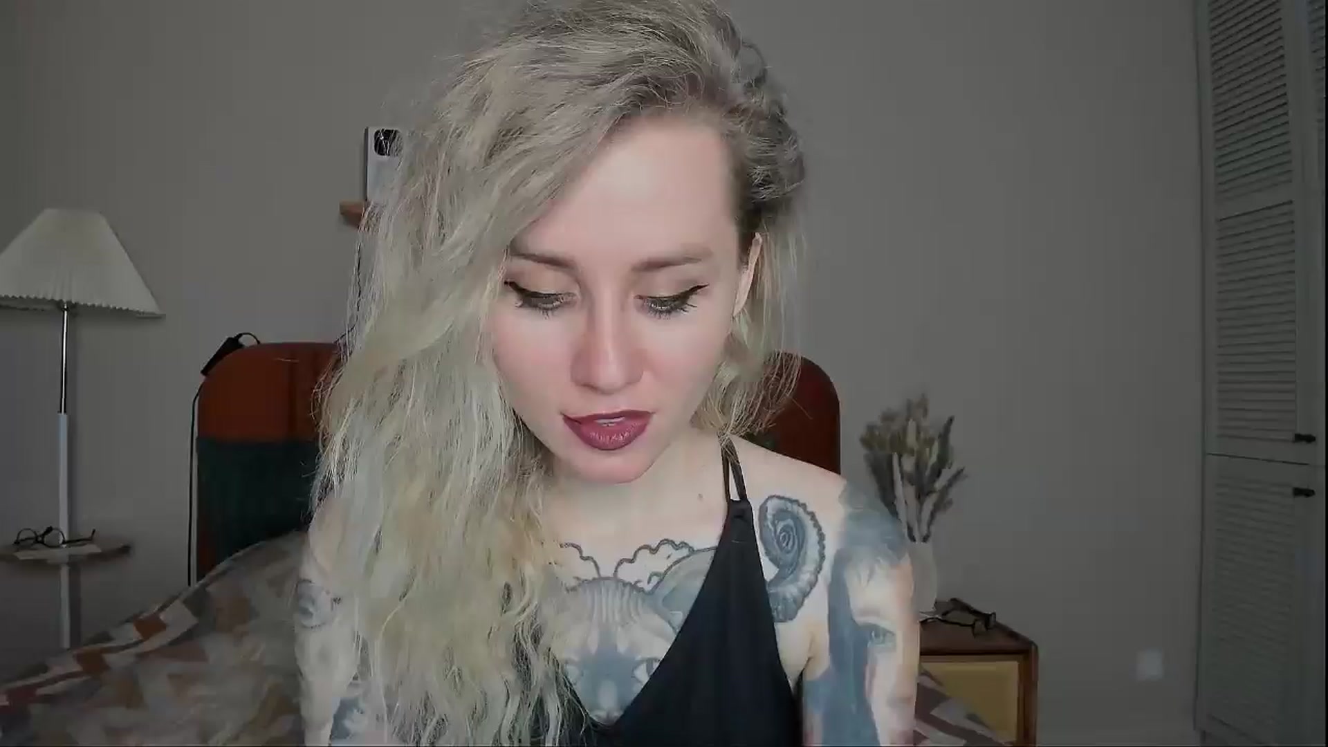 Gallery image thumbnail from Alexa_Smithhh's myfreecams stream on, 03/16/2025, 19:02 image 13 of 20