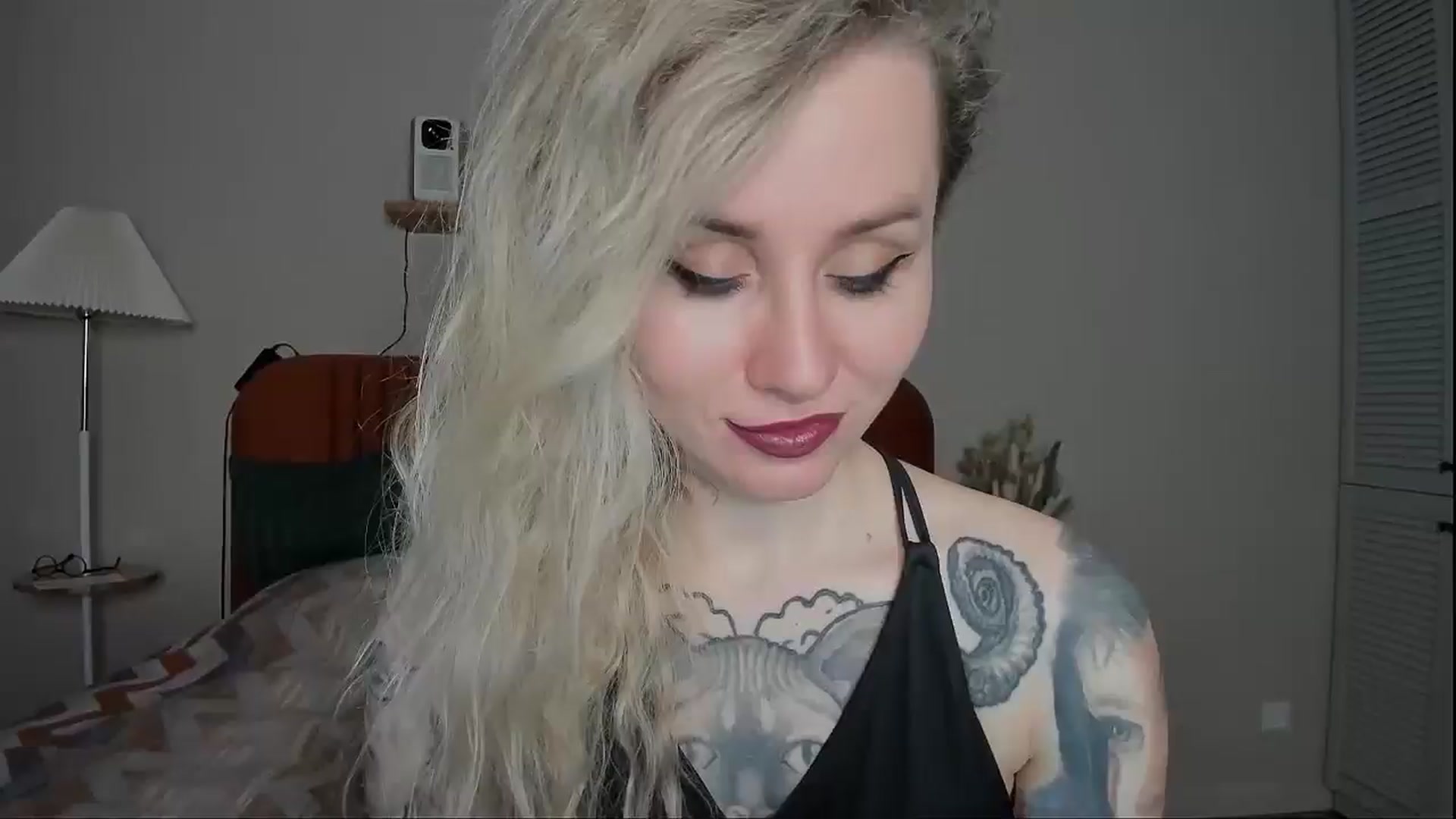 Gallery image thumbnail from Alexa_Smithhh's myfreecams stream on, 03/16/2025, 19:02 image 1 of 20