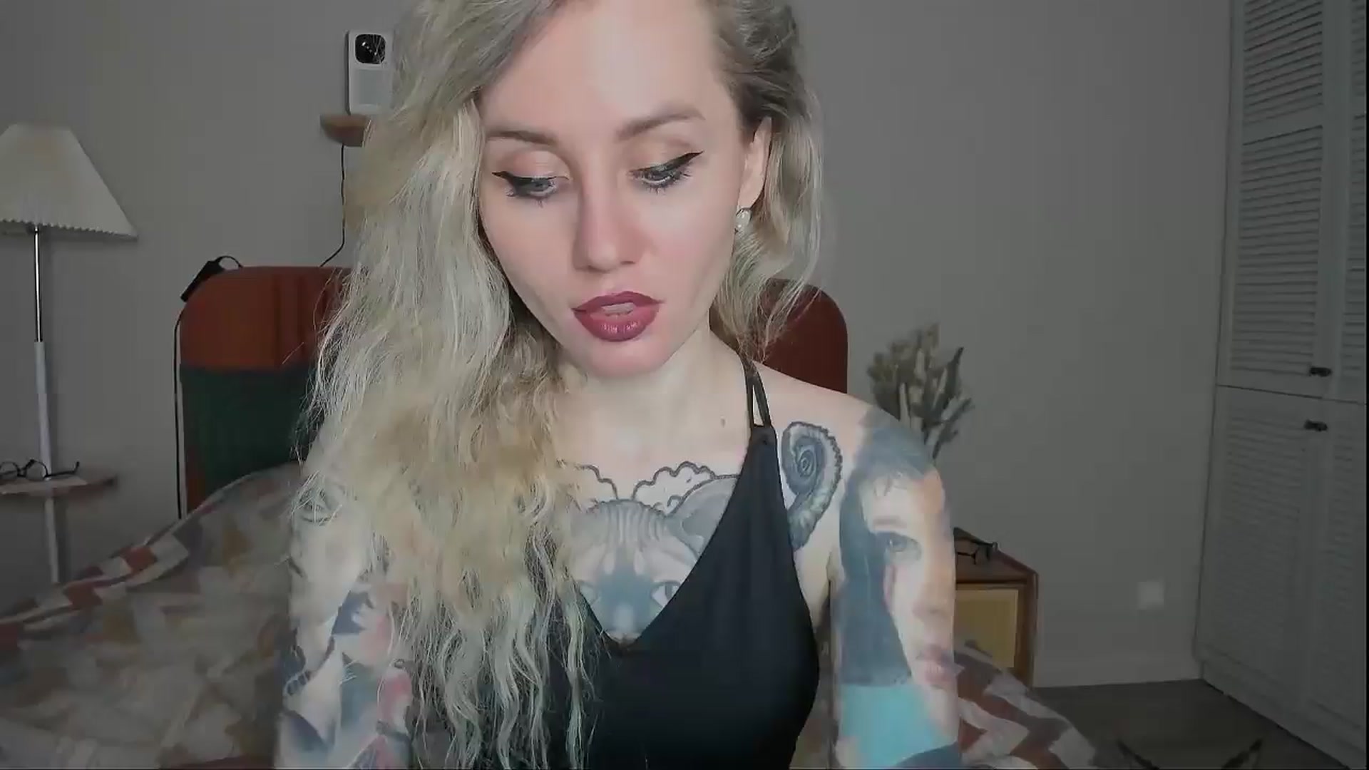 Gallery image thumbnail from Alexa_Smithhh's myfreecams stream on, 03/16/2025, 19:02 image 10 of 20