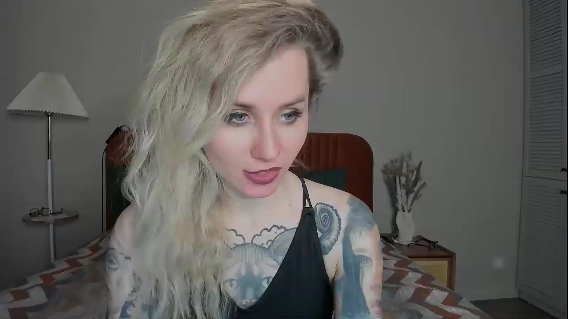 Gallery image thumbnail from Alexa_Smithhh's myfreecams stream on, 03/16/2025, 20:47 image 1 of 20