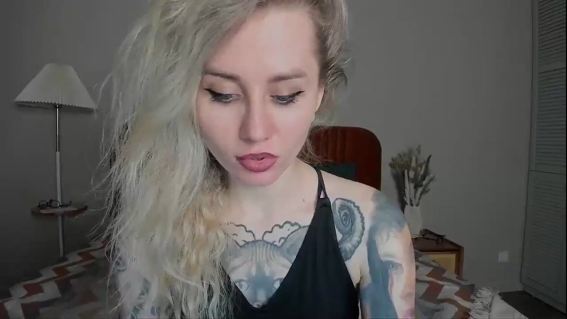 Gallery image thumbnail from Alexa_Smithhh's myfreecams stream on, 03/16/2025, 20:47 image 17 of 20