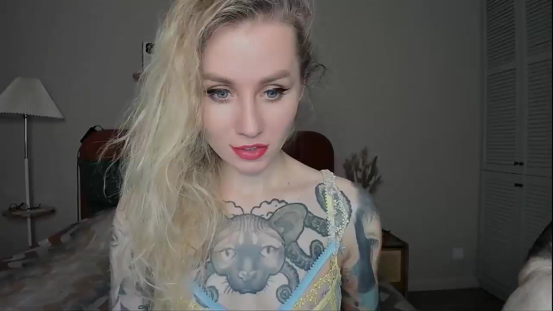 Gallery image thumbnail from Alexa_Smithhh's myfreecams stream on, 03/17/2025, 18:04 image 2 of 20