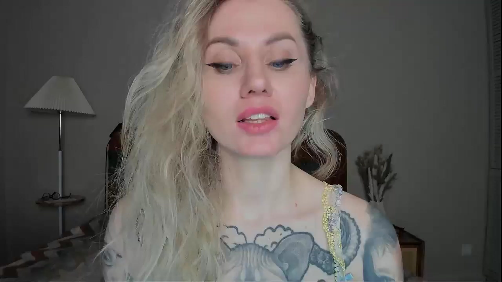 Gallery image thumbnail from Alexa_Smithhh's myfreecams stream on, 03/17/2025, 20:01 image 6 of 20