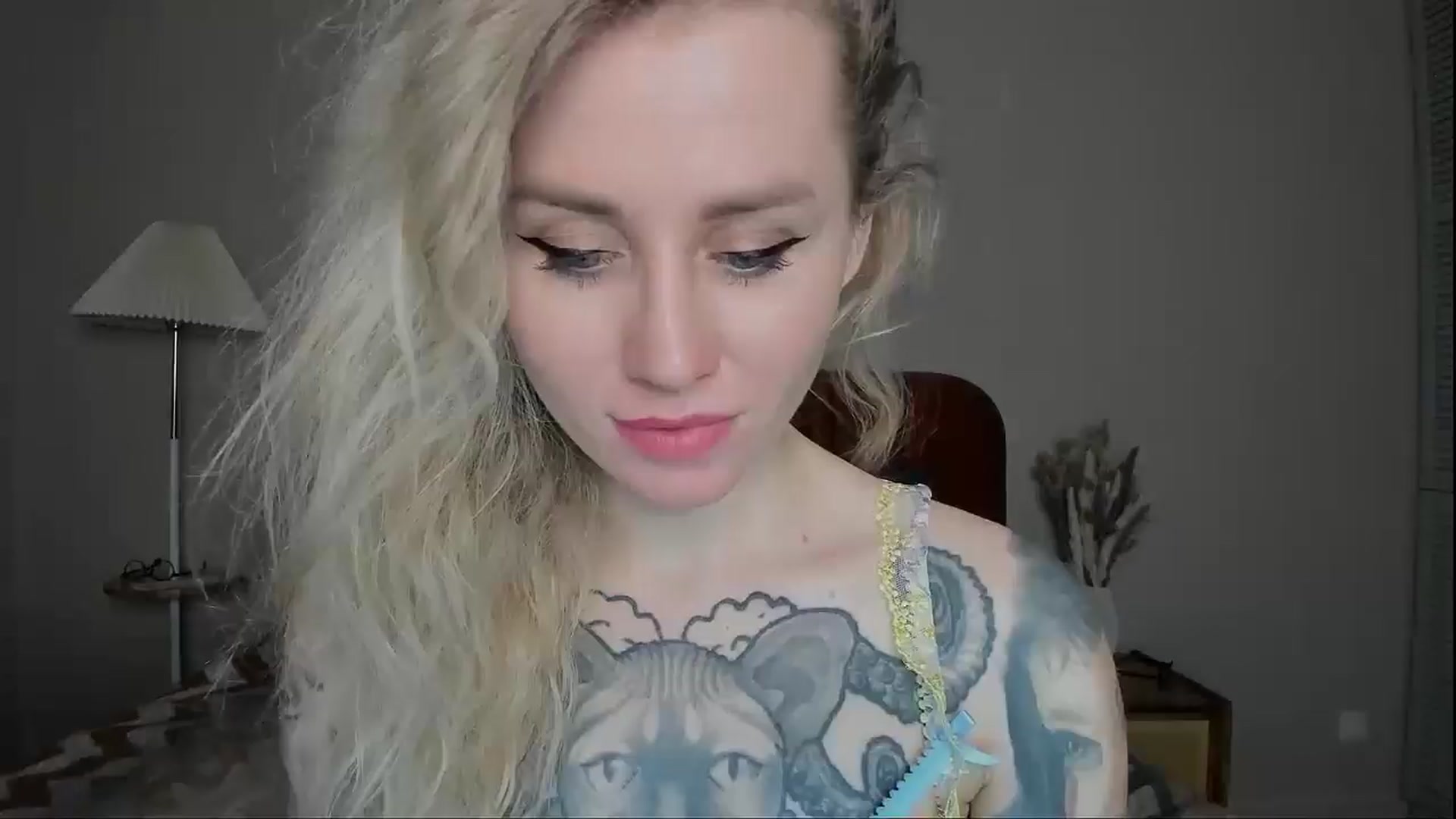 Gallery image thumbnail from Alexa_Smithhh's myfreecams stream on, 03/17/2025, 20:01 image 3 of 20