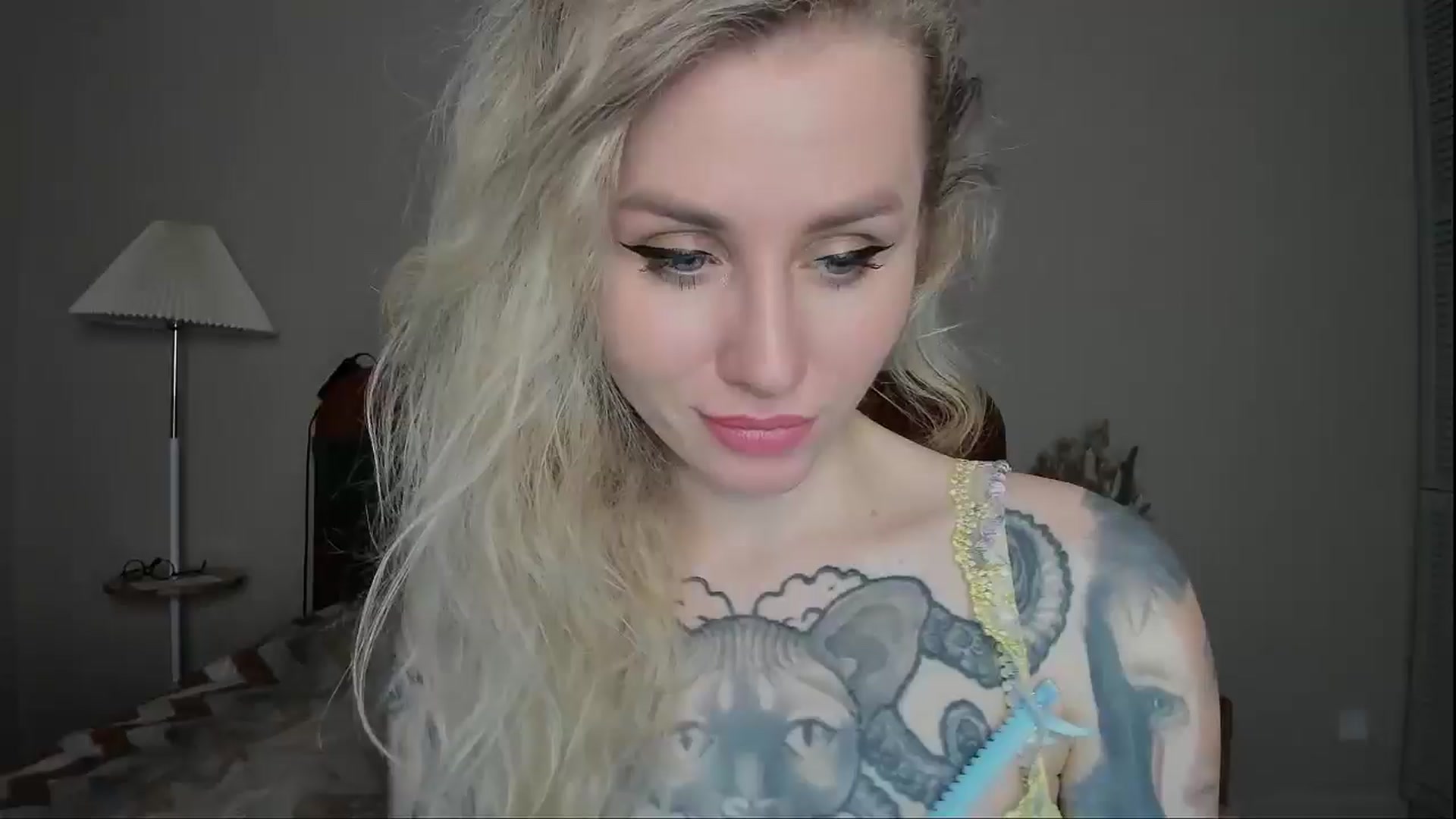 Gallery image thumbnail from Alexa_Smithhh's myfreecams stream on, 03/17/2025, 20:01 image 5 of 20