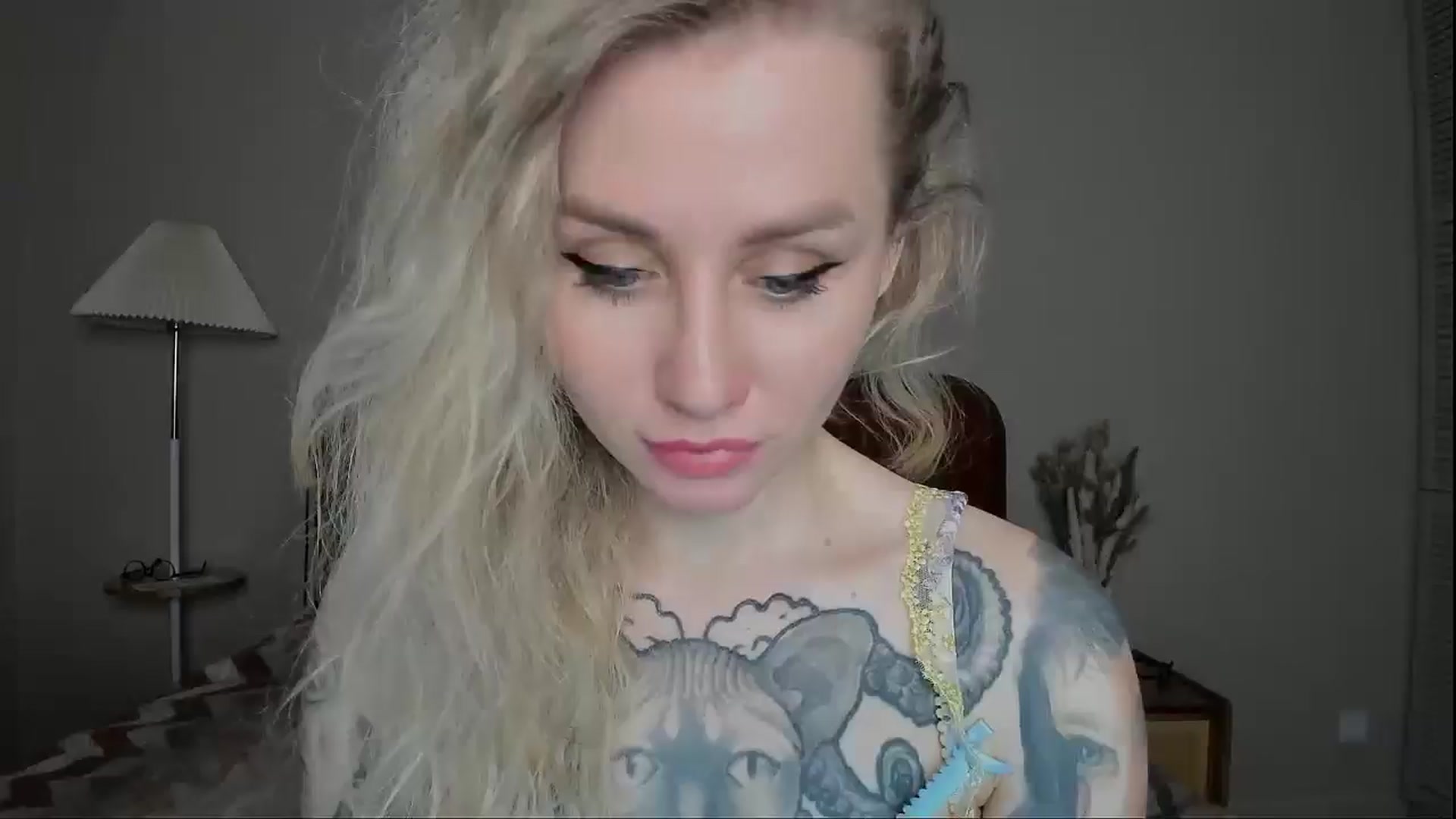 Gallery image thumbnail from Alexa_Smithhh's myfreecams stream on, 03/17/2025, 20:01 image 7 of 20