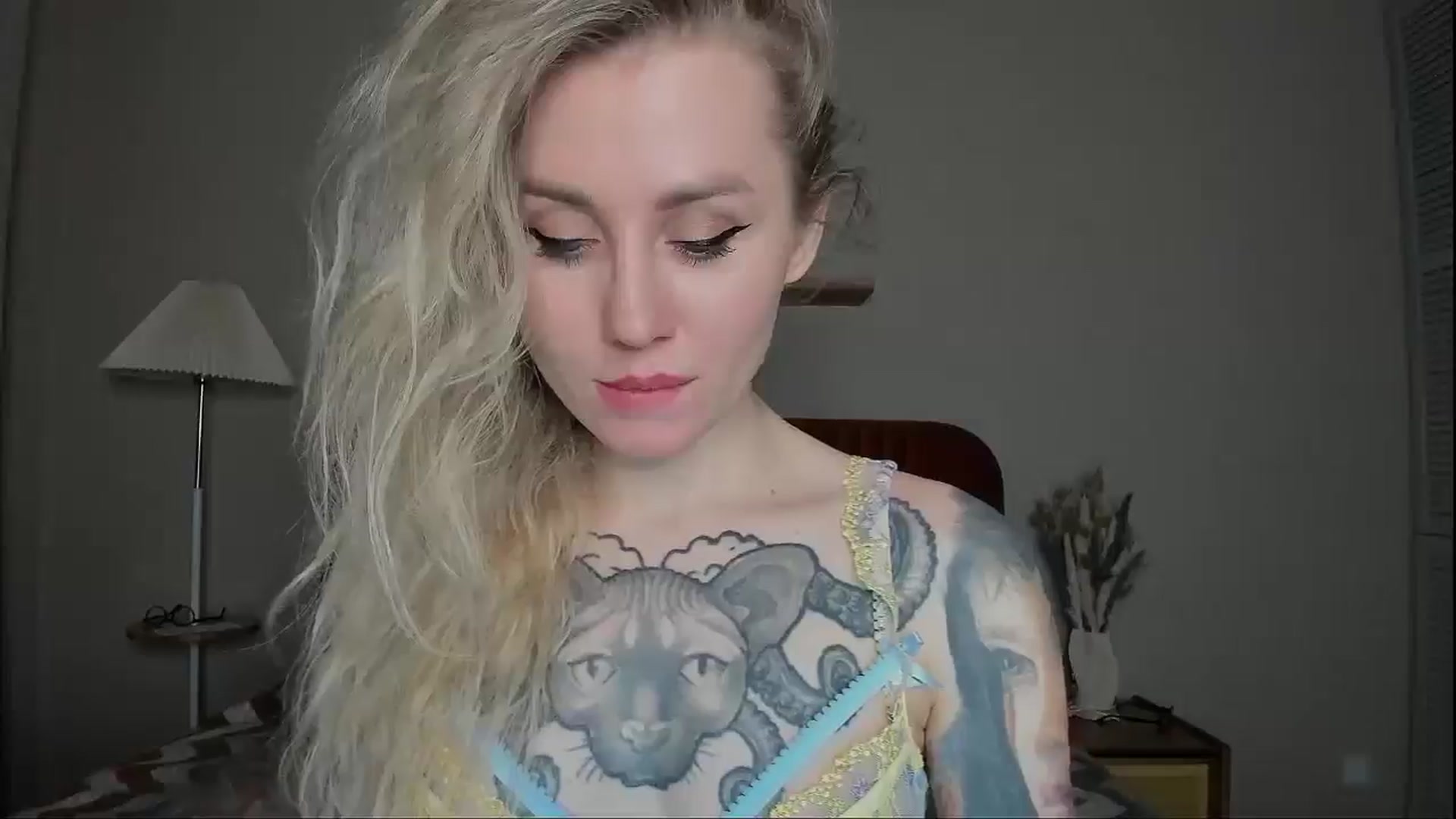 Gallery image thumbnail from Alexa_Smithhh's myfreecams stream on, 03/17/2025, 20:01 image 11 of 20
