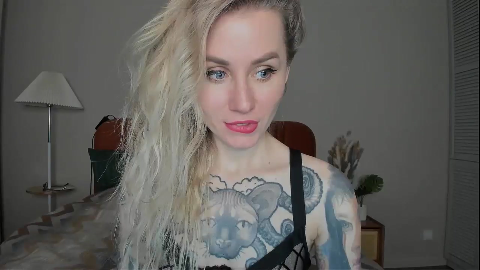 Gallery image thumbnail from Alexa_Smithhh's myfreecams stream on, 03/20/2025, 18:01 image 2 of 20