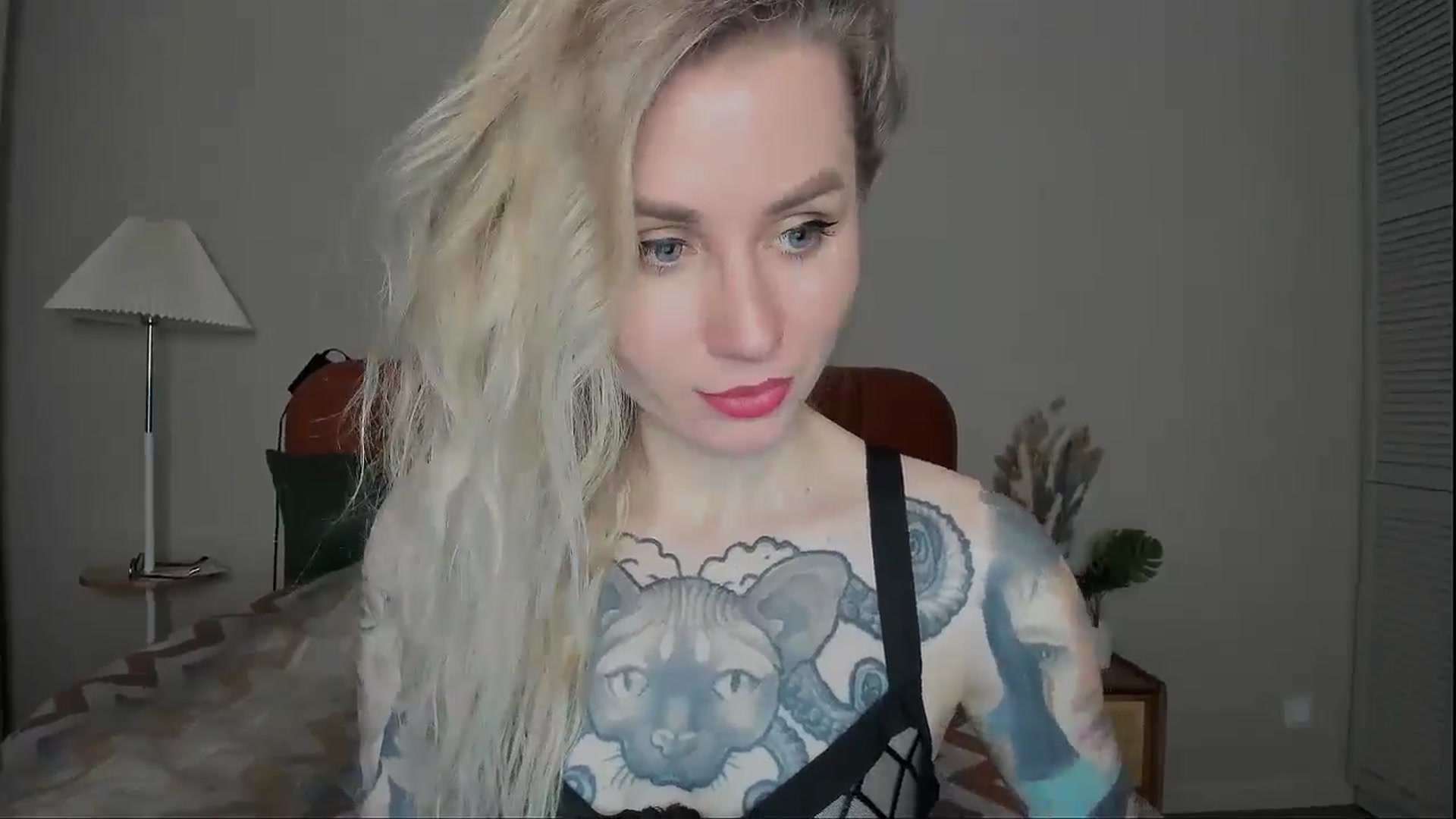 Gallery image thumbnail from Alexa_Smithhh's myfreecams stream on, 03/20/2025, 18:01 image 3 of 20