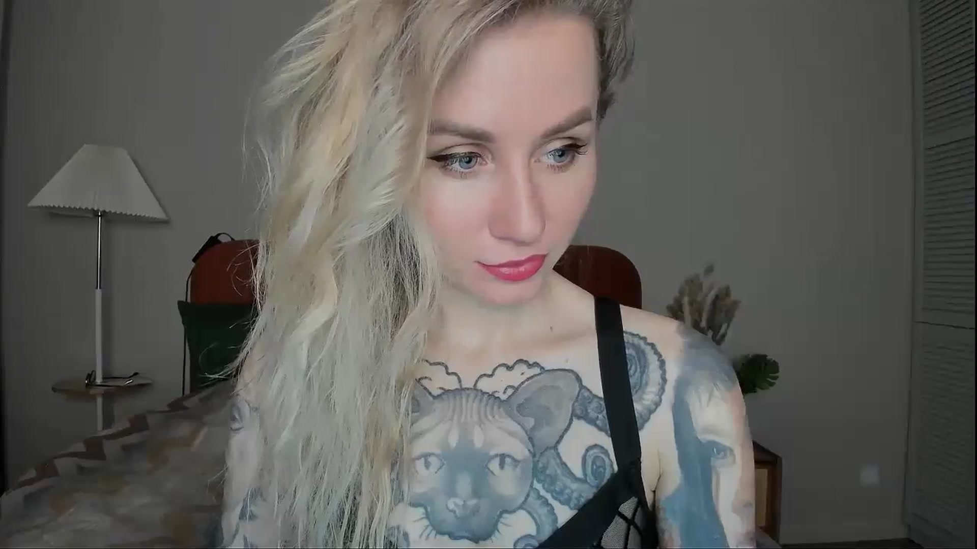 Gallery image thumbnail from Alexa_Smithhh's myfreecams stream on, 03/20/2025, 18:01 image 6 of 20