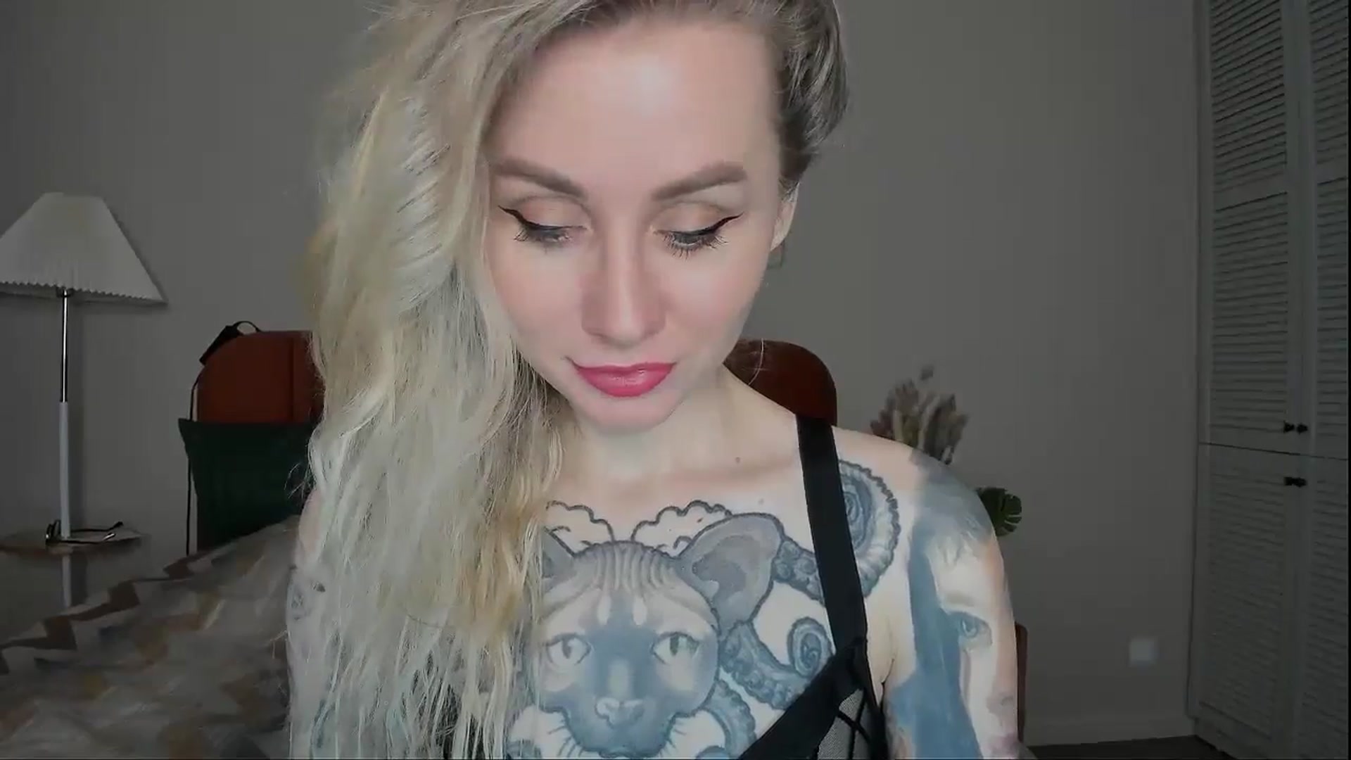 Gallery image thumbnail from Alexa_Smithhh's myfreecams stream on, 03/20/2025, 18:01 image 9 of 20