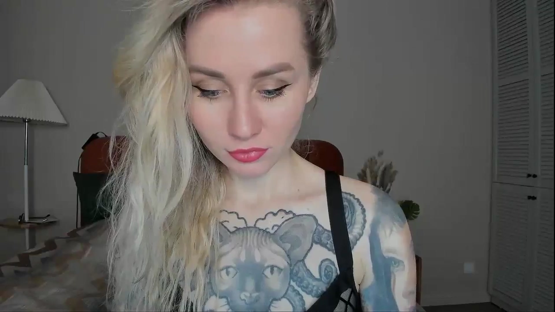 Gallery image thumbnail from Alexa_Smithhh's myfreecams stream on, 03/20/2025, 18:01 image 11 of 20