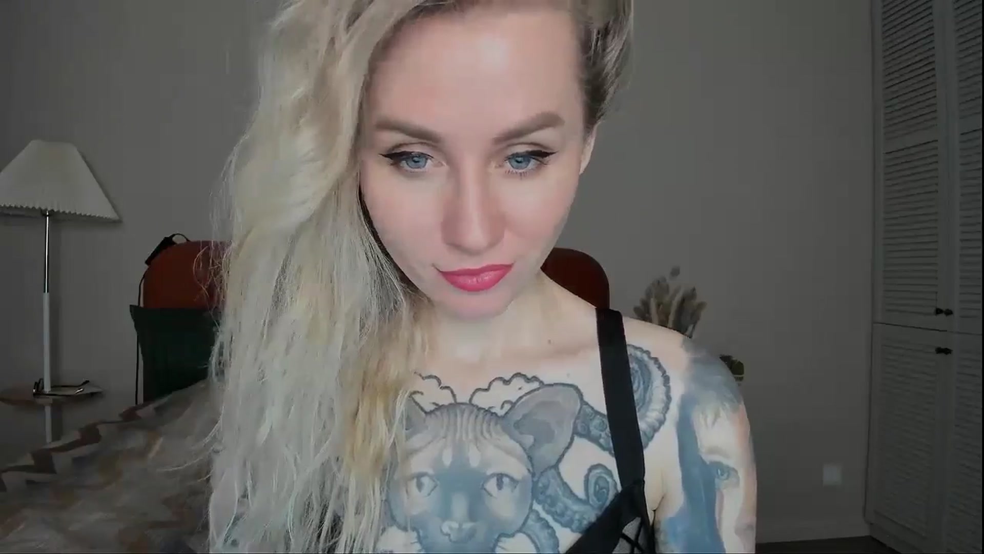 Gallery image thumbnail from Alexa_Smithhh's myfreecams stream on, 03/20/2025, 18:01 image 16 of 20