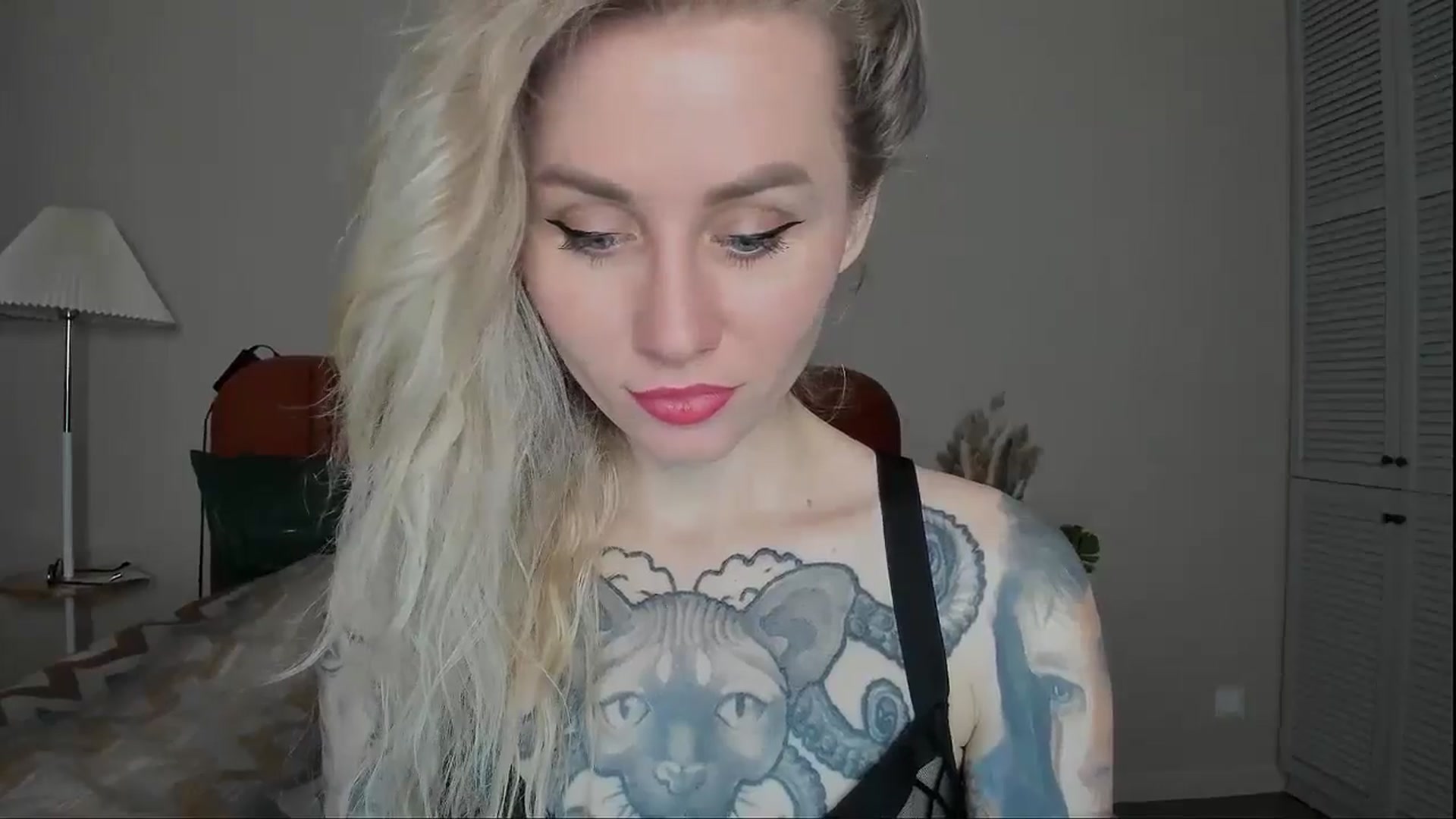 Gallery image thumbnail from Alexa_Smithhh's myfreecams stream on, 03/20/2025, 18:01 image 13 of 20