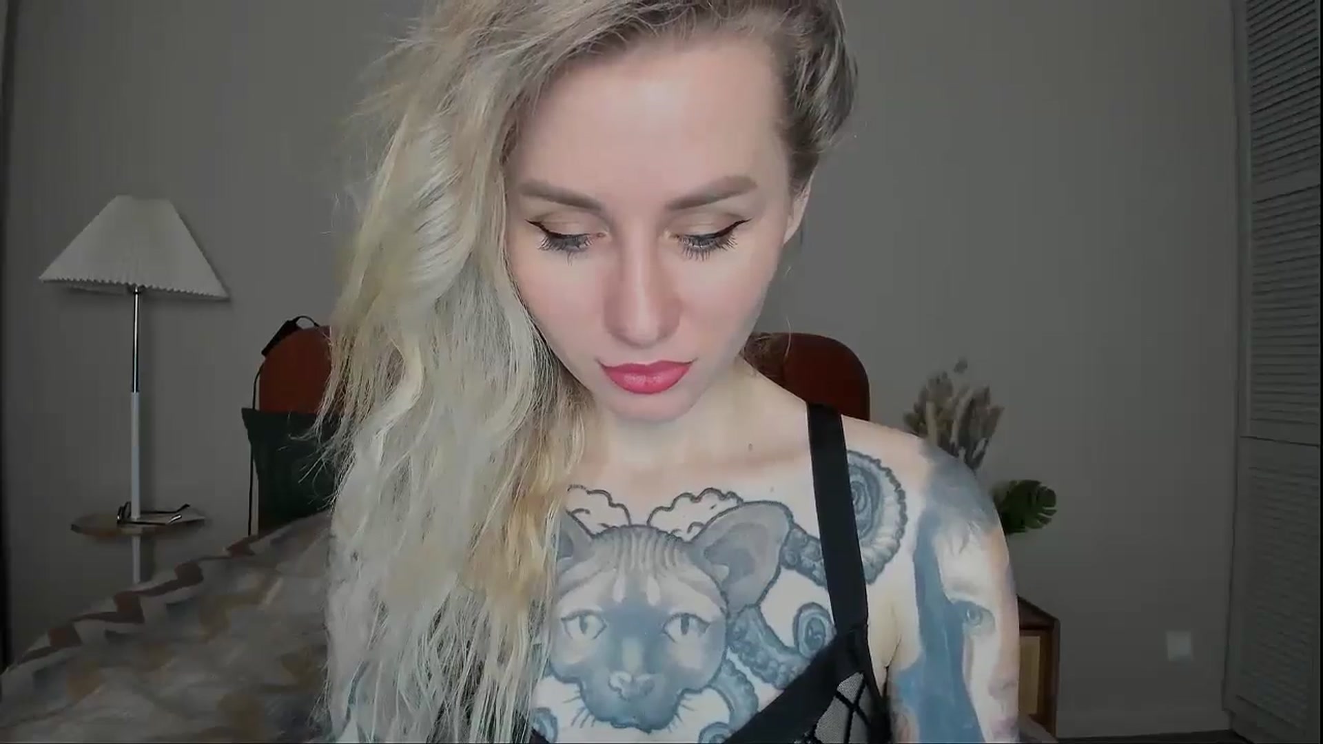 Gallery image thumbnail from Alexa_Smithhh's myfreecams stream on, 03/20/2025, 18:01 image 4 of 20